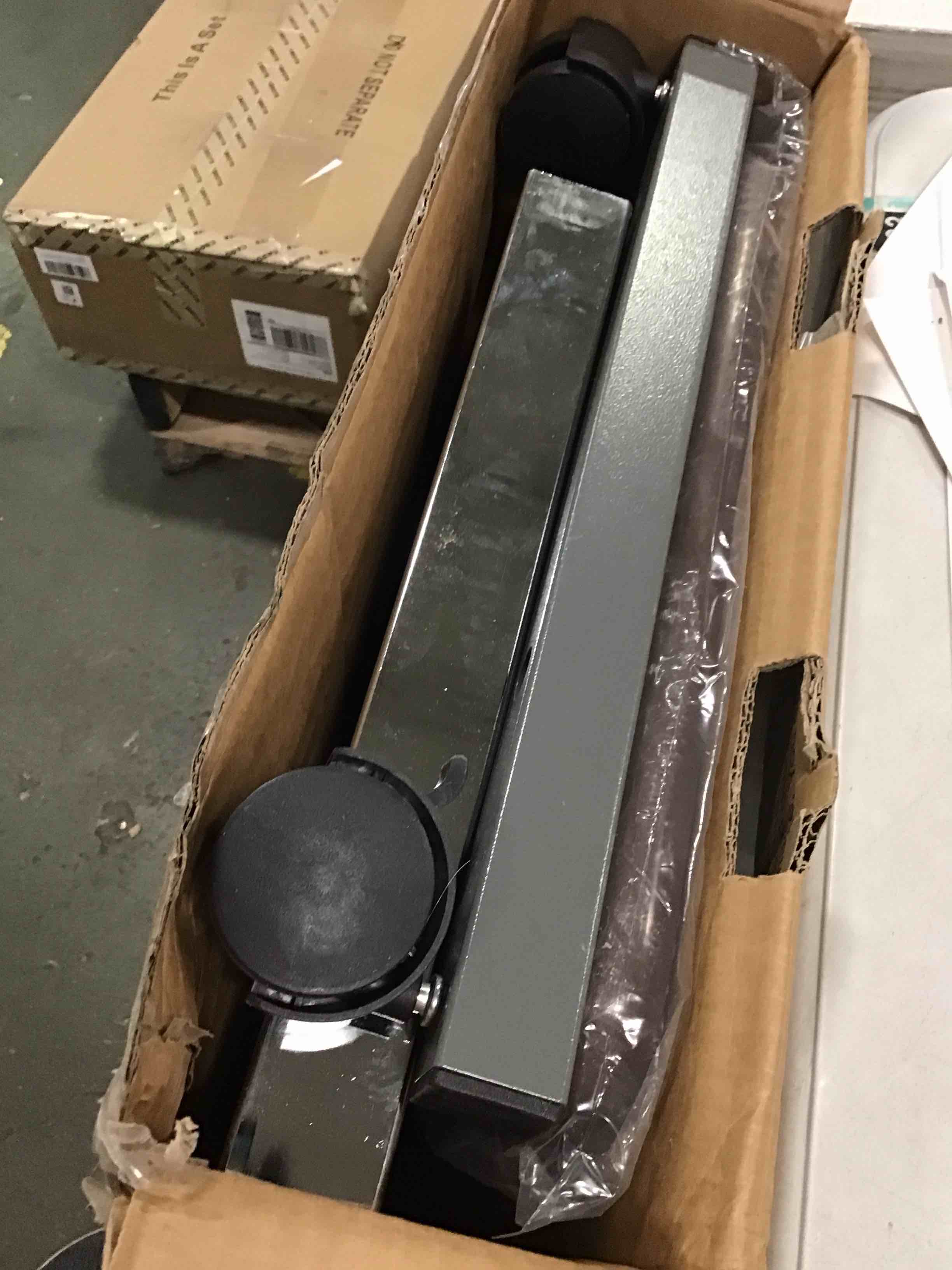 https://s3.amazonaws.com/lotting-images-prod/bidfta/TEA1253513_1738339670214.jpeg