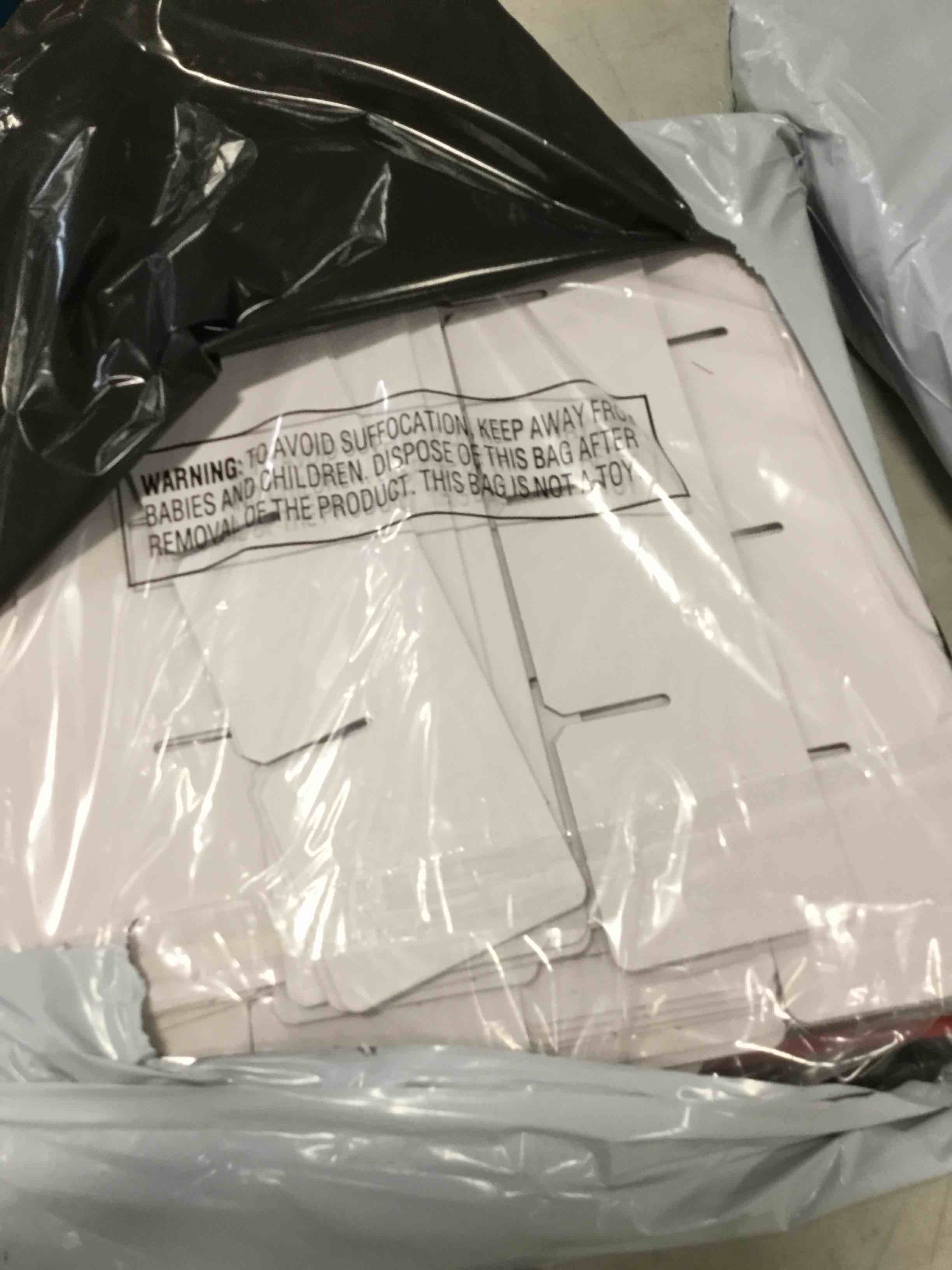 https://s3.amazonaws.com/lotting-images-prod/bidfta/TEA1253904_1738614694707.jpeg