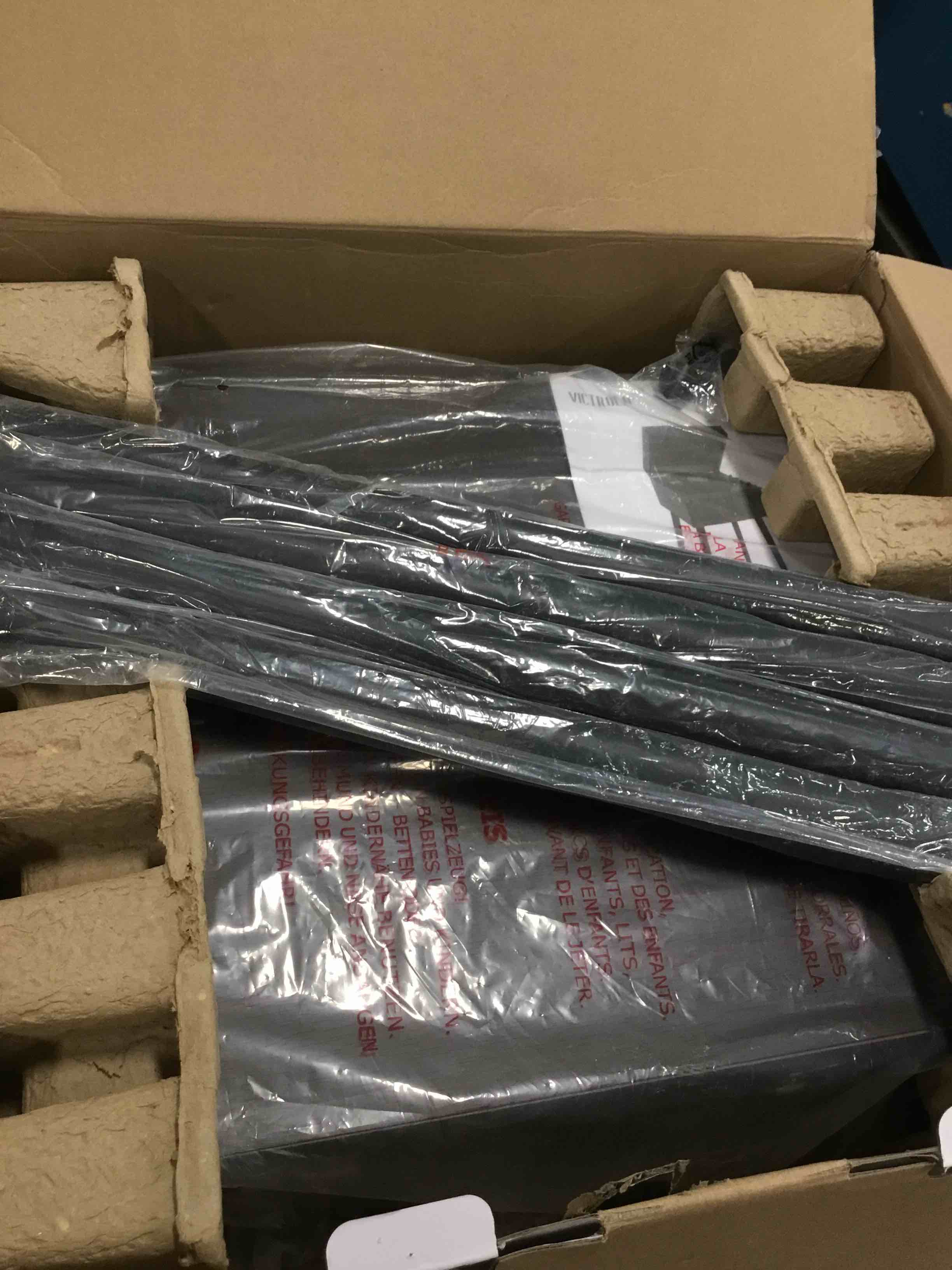 https://s3.amazonaws.com/lotting-images-prod/bidfta/TEA1254293_1738776881338.jpeg