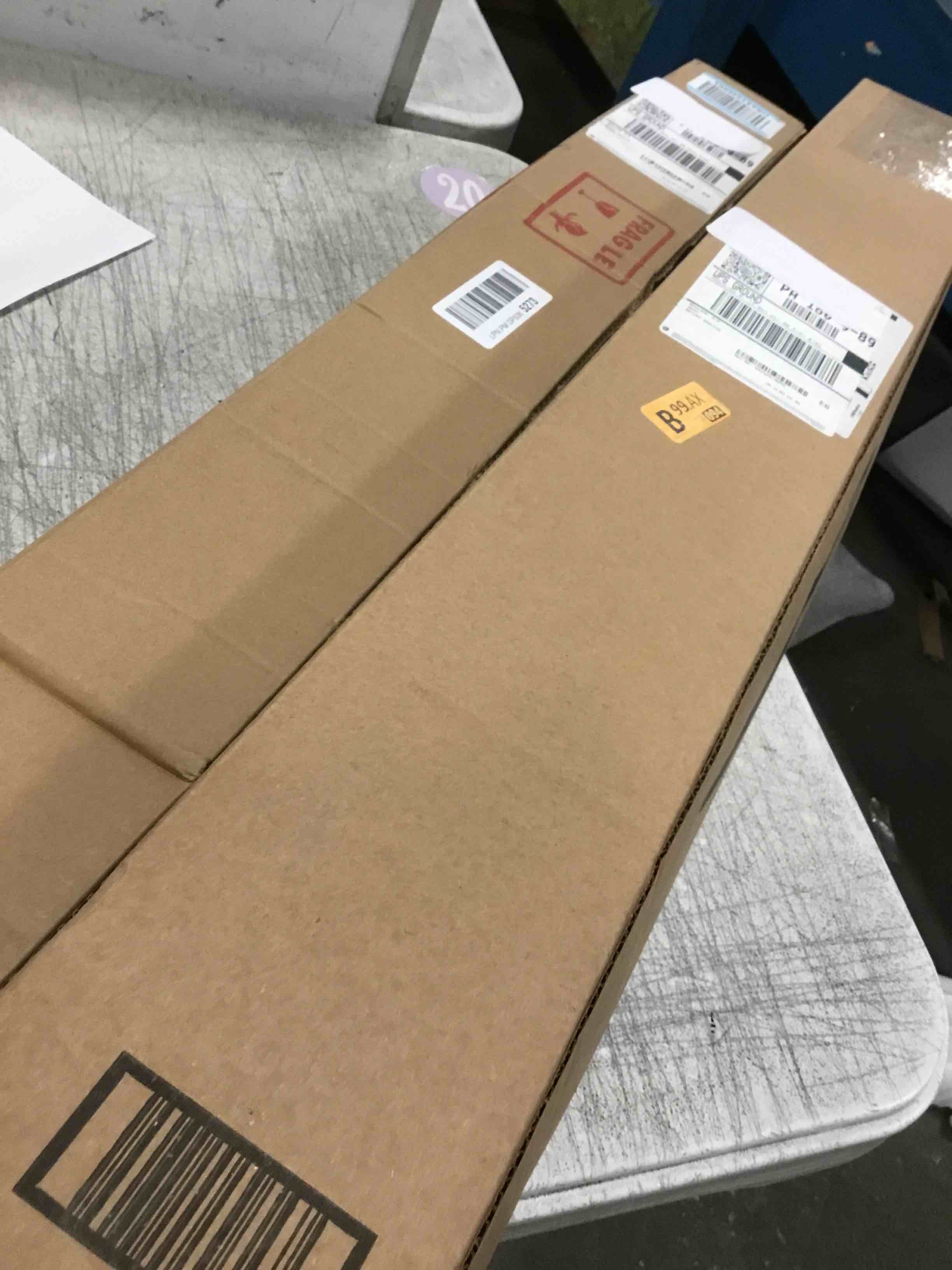https://s3.amazonaws.com/lotting-images-prod/bidfta/TEA1254294_1738776973022.jpeg