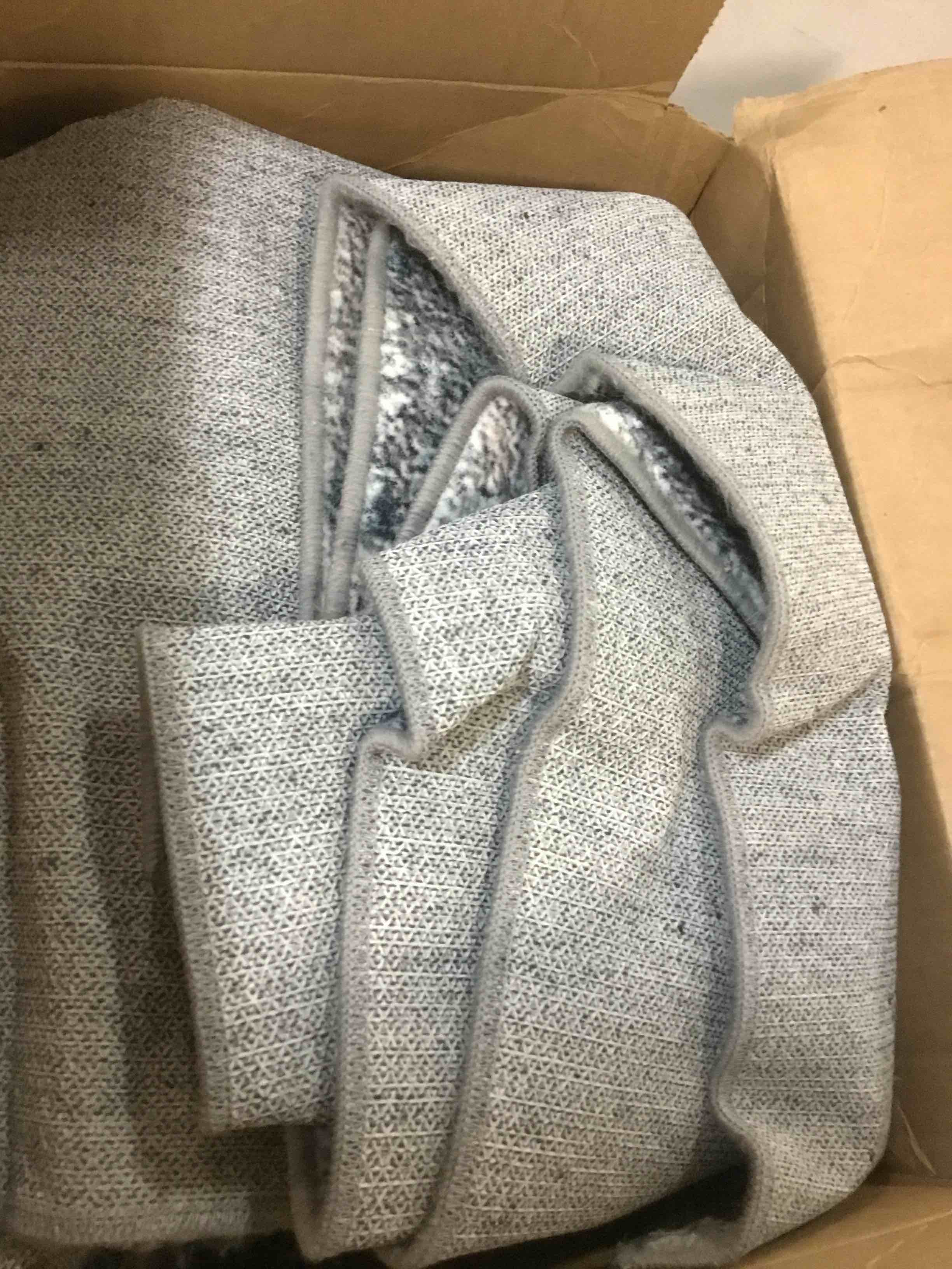 https://s3.amazonaws.com/lotting-images-prod/bidfta/TEA1254743_1738943771801.jpeg