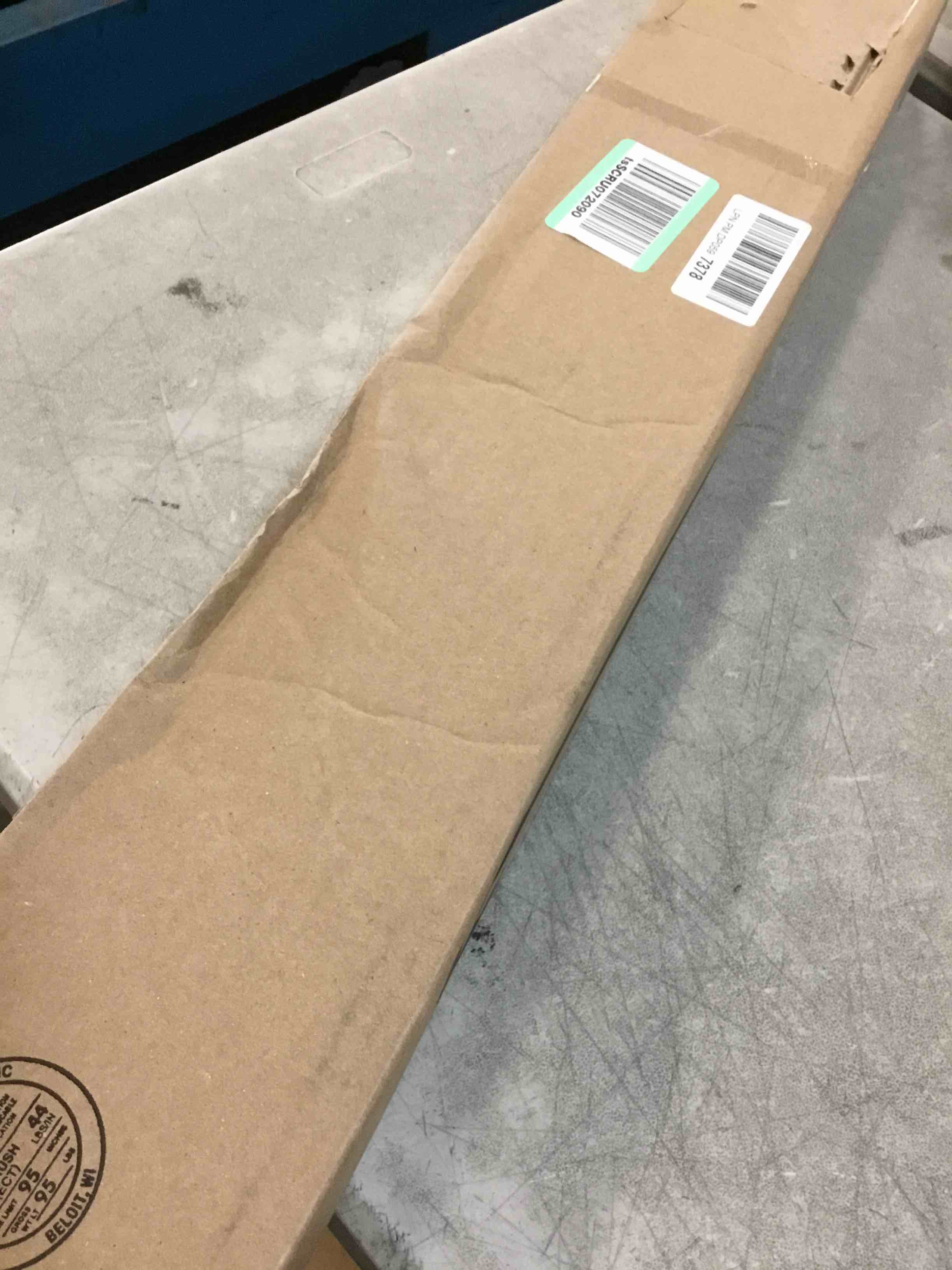 https://s3.amazonaws.com/lotting-images-prod/bidfta/TEA1255506_1738252527198.jpeg