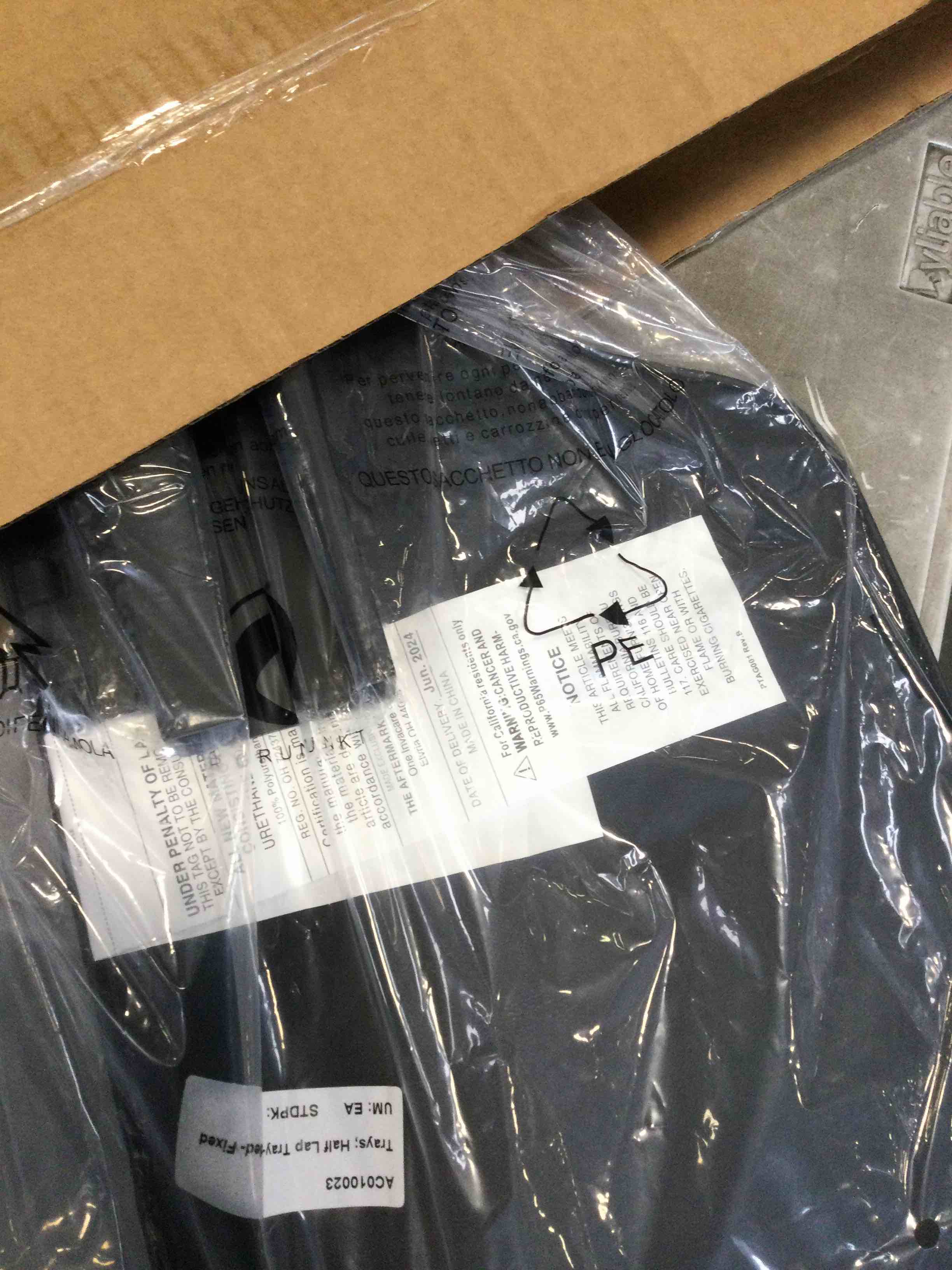 https://s3.amazonaws.com/lotting-images-prod/bidfta/TEA1256784_1738777697673.jpeg