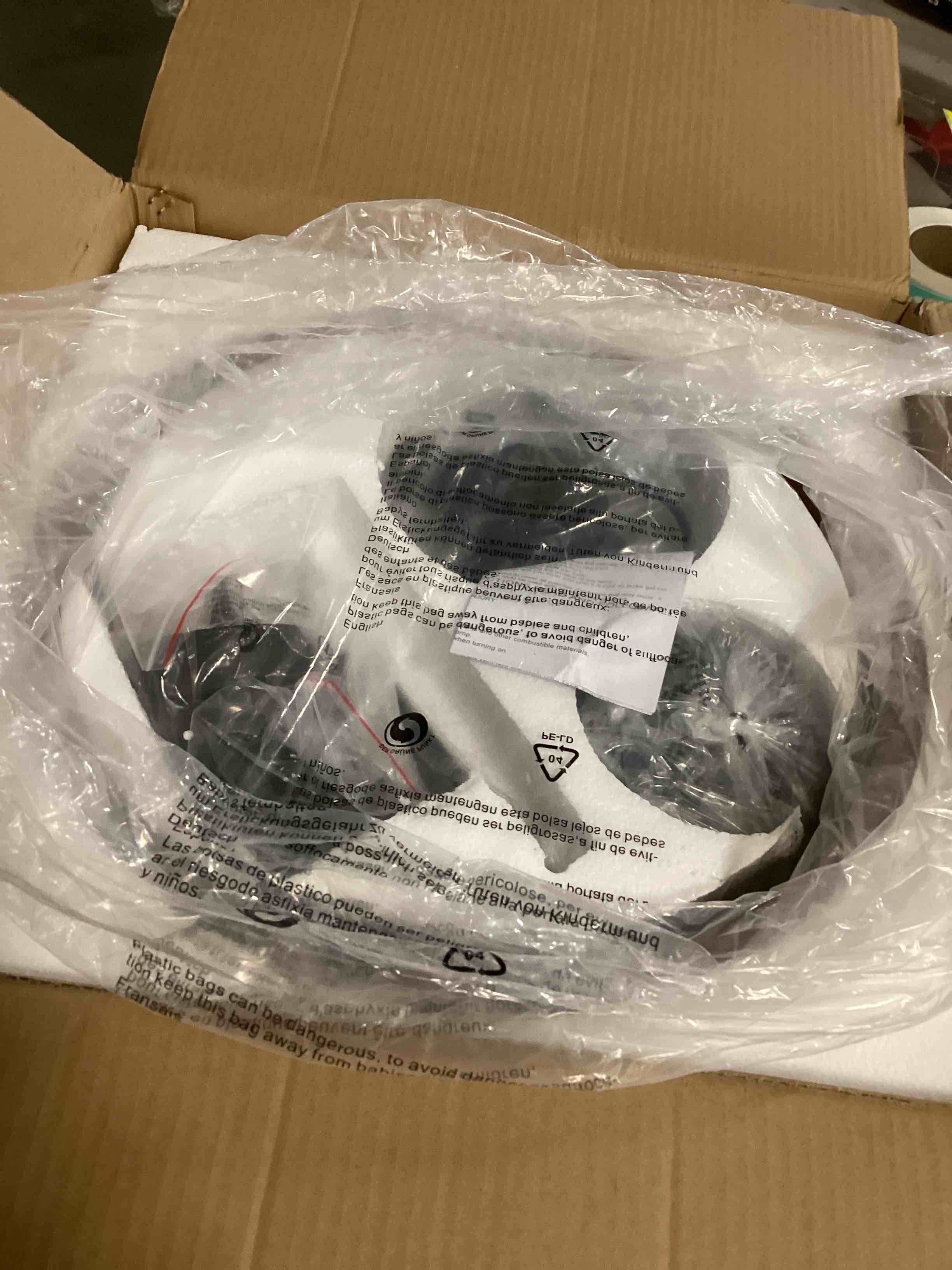 https://s3.amazonaws.com/lotting-images-prod/bidfta/TEA1256856_1738762305620.jpeg