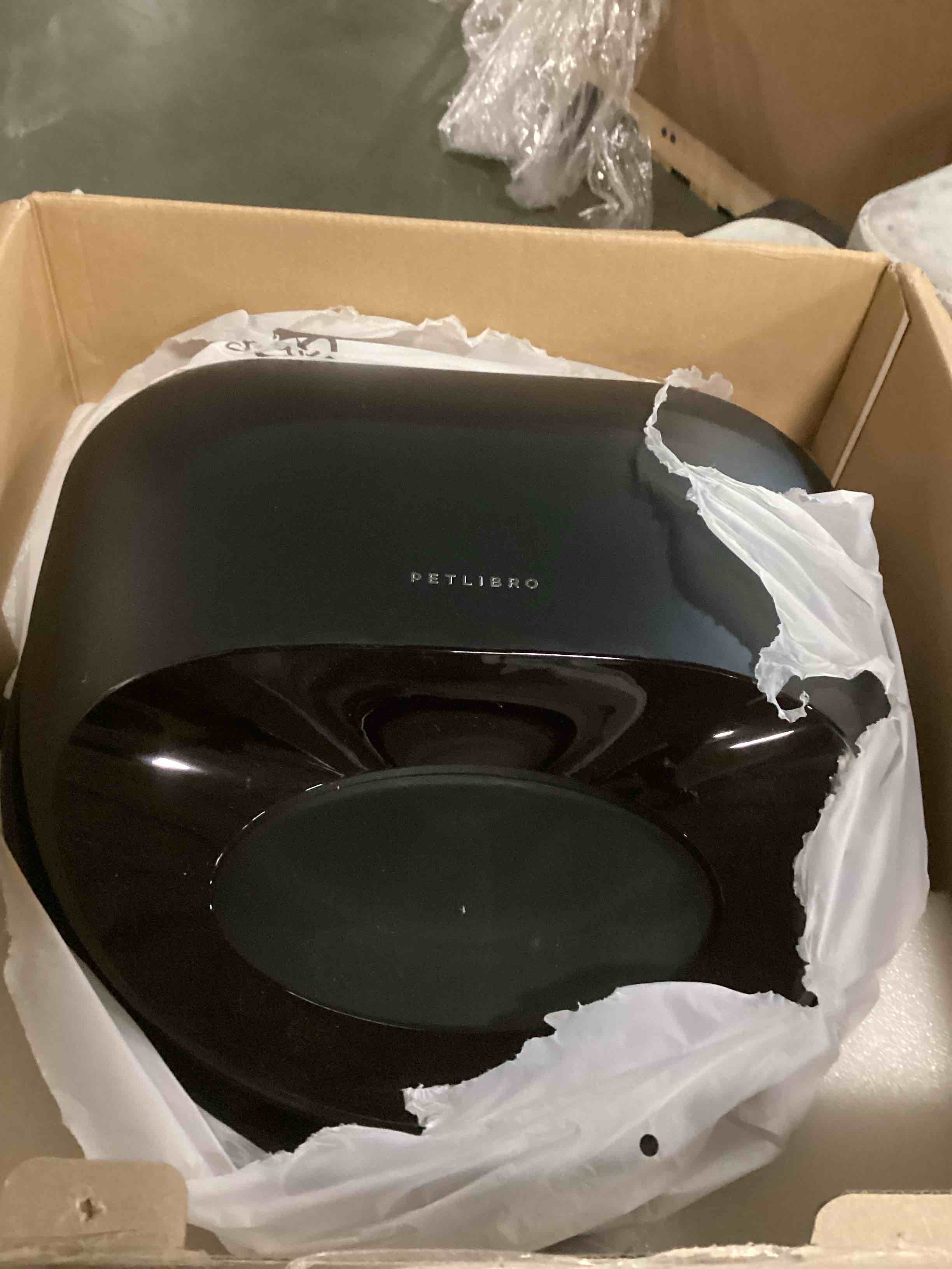 https://s3.amazonaws.com/lotting-images-prod/bidfta/TEA1256860_1738761988385.jpeg