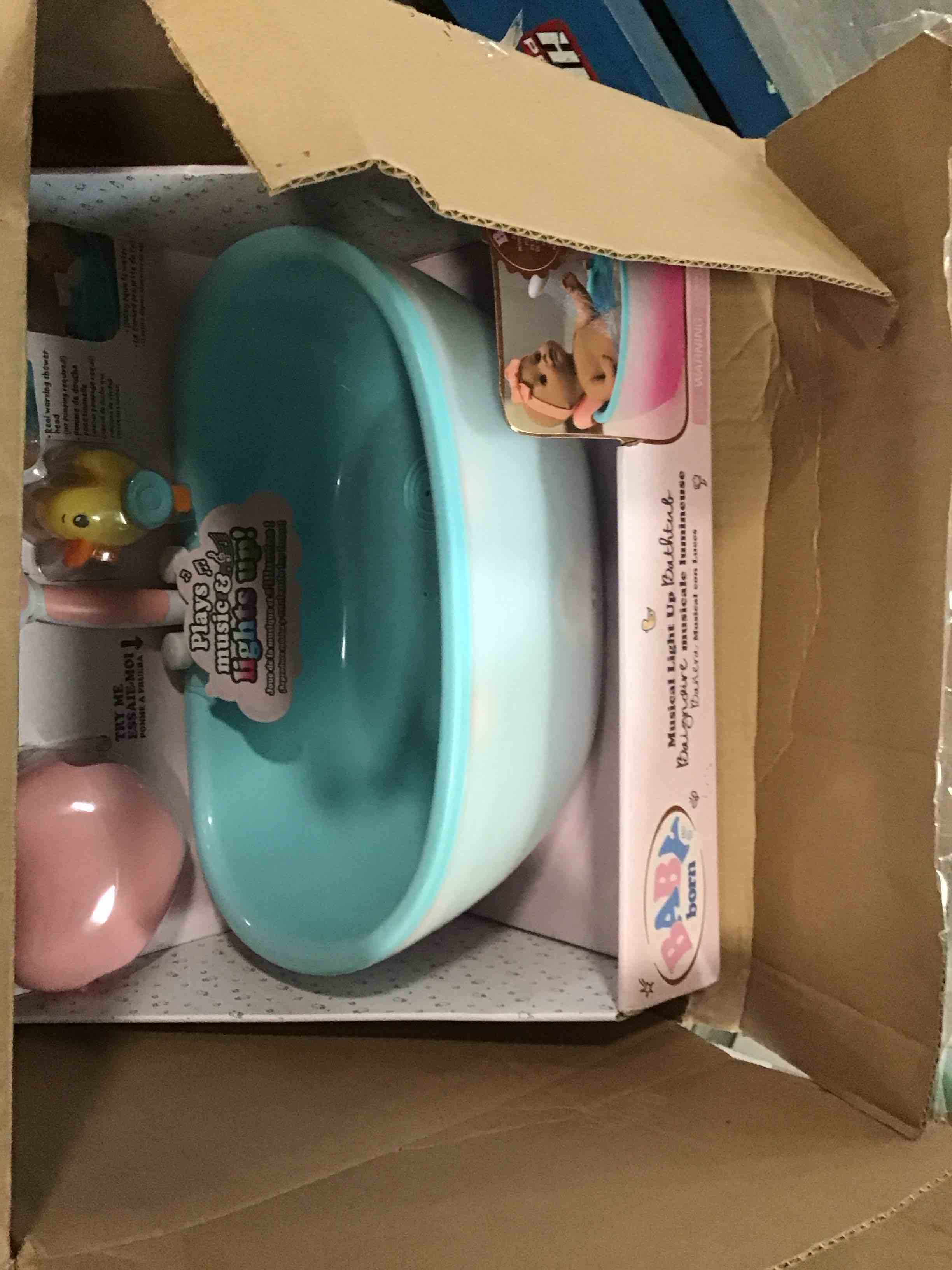 https://s3.amazonaws.com/lotting-images-prod/bidfta/TEA1258191_1737476668688.jpeg