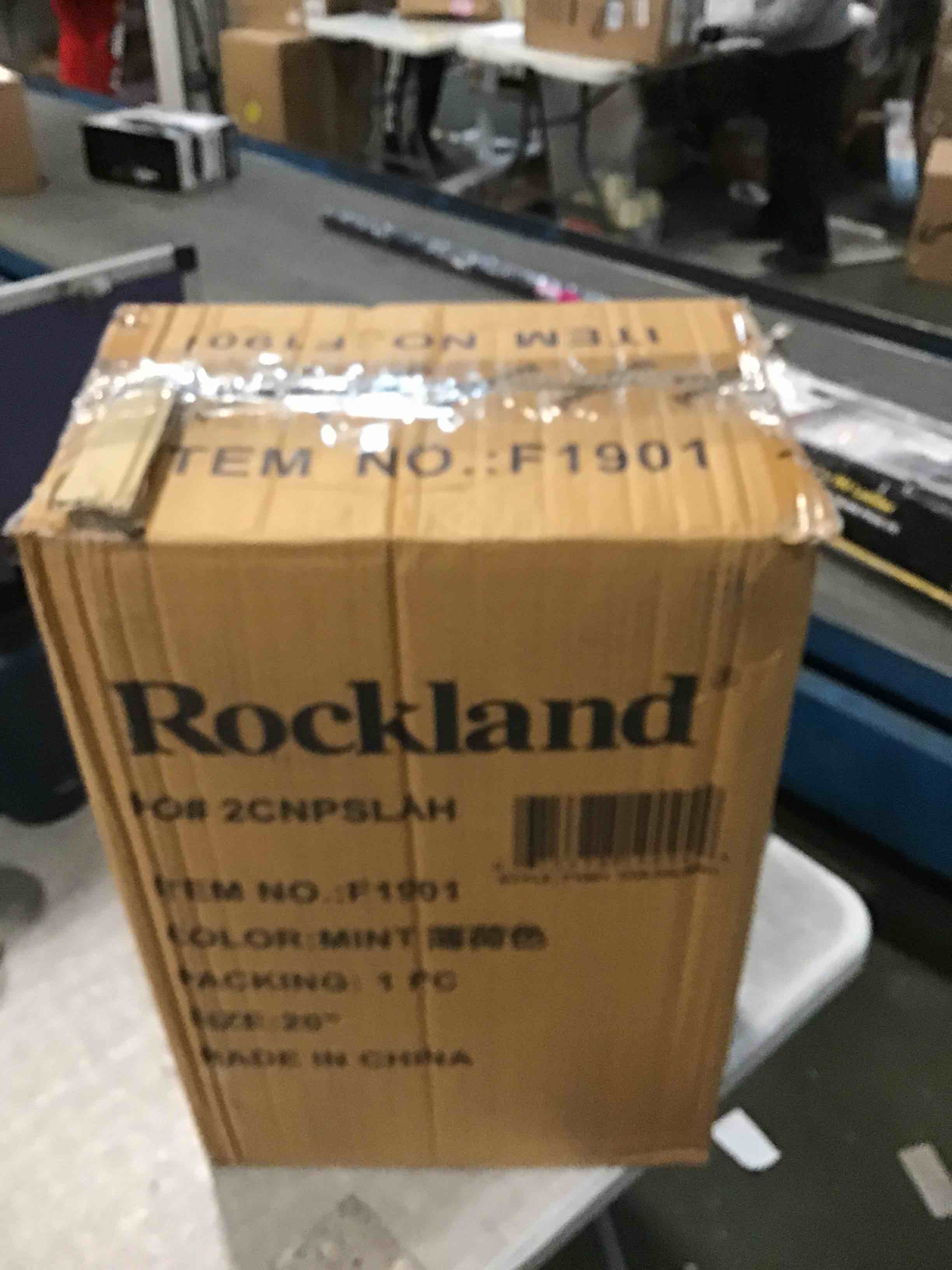 https://s3.amazonaws.com/lotting-images-prod/bidfta/TEA1258416_1737553648048.jpeg