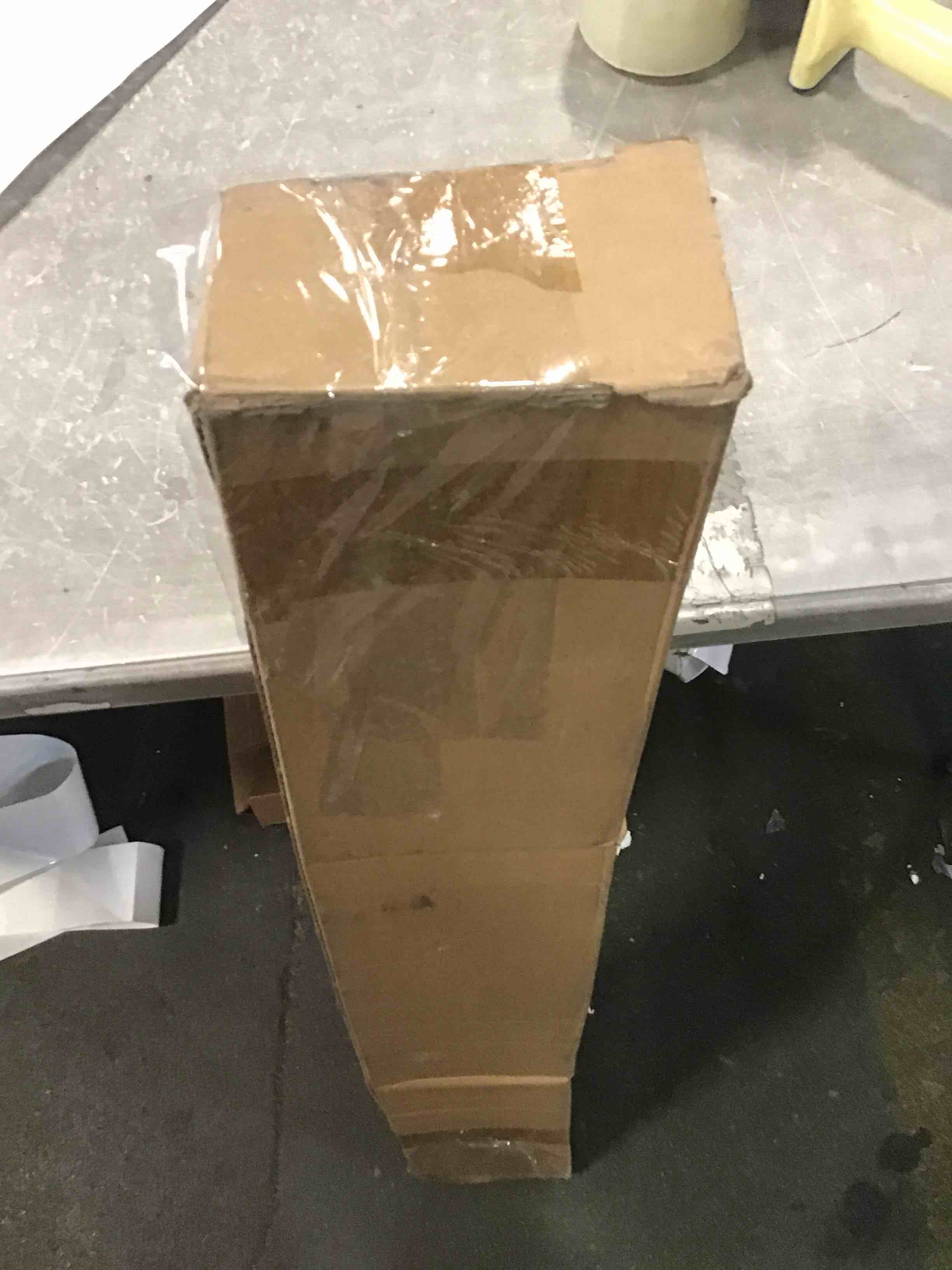 https://s3.amazonaws.com/lotting-images-prod/bidfta/TEA1258506_1737563789972.jpeg