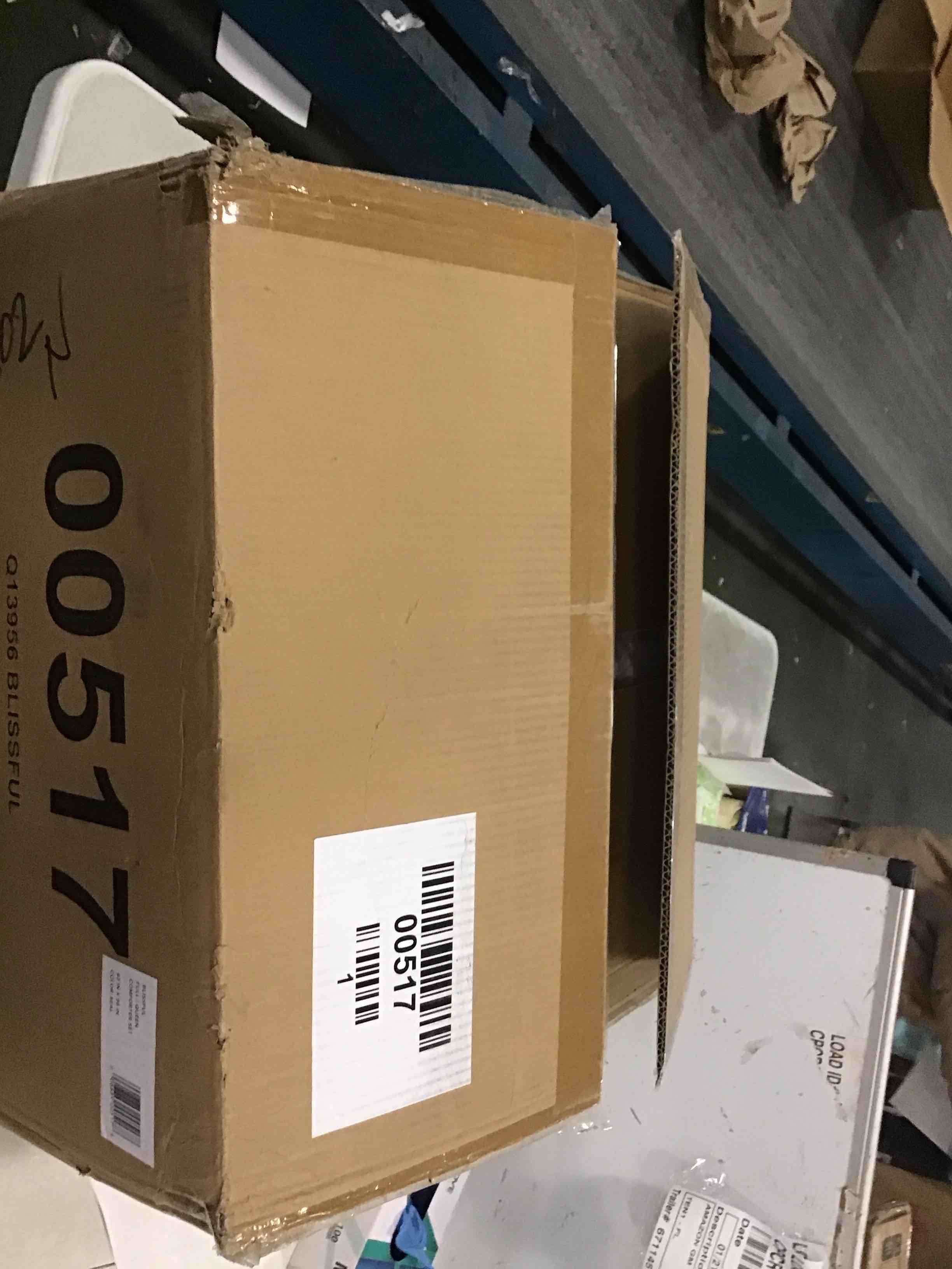 https://s3.amazonaws.com/lotting-images-prod/bidfta/TEA1258778_1737646025622.jpeg