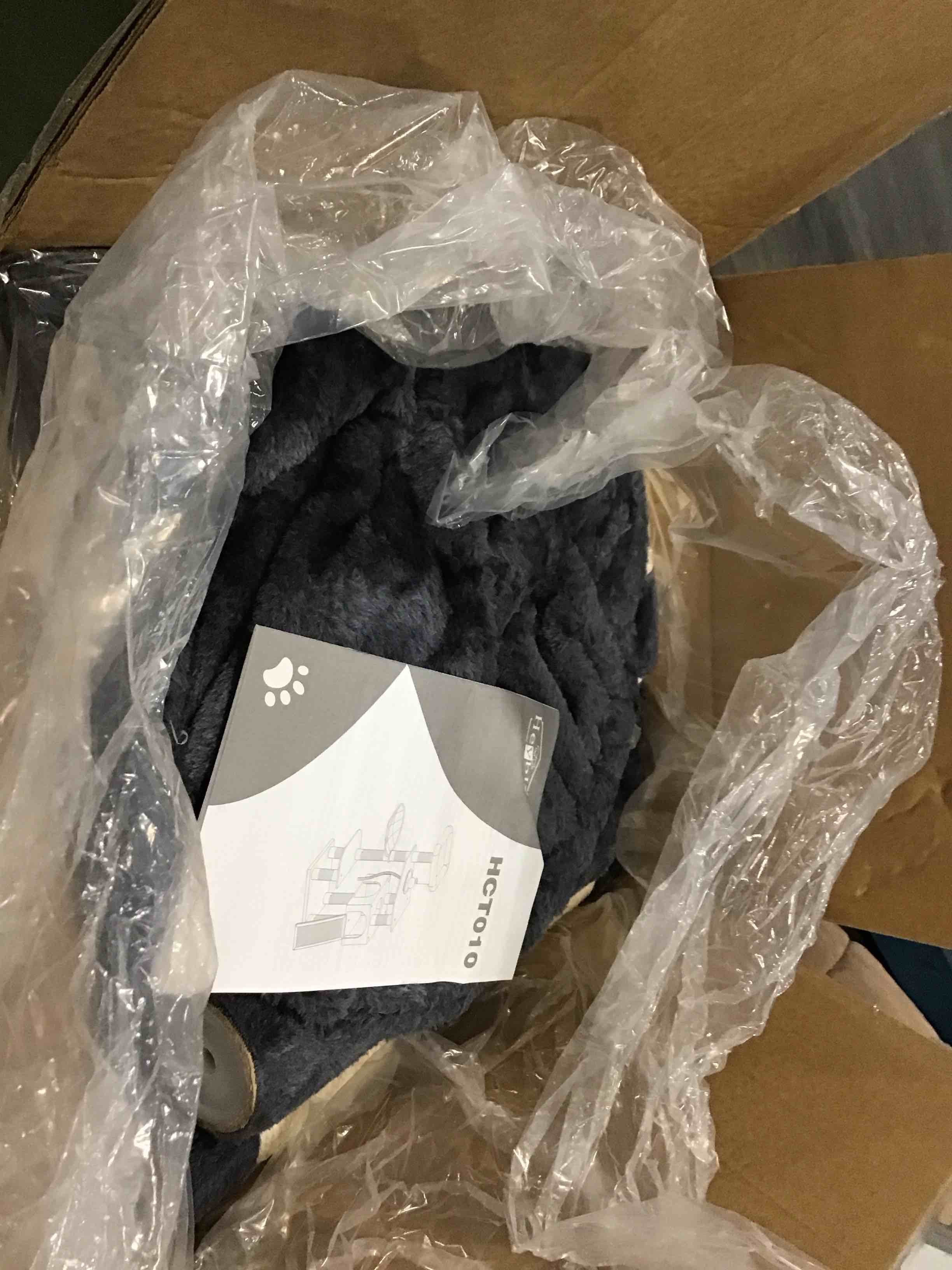 https://s3.amazonaws.com/lotting-images-prod/bidfta/TEA1258920_1737664283828.jpeg
