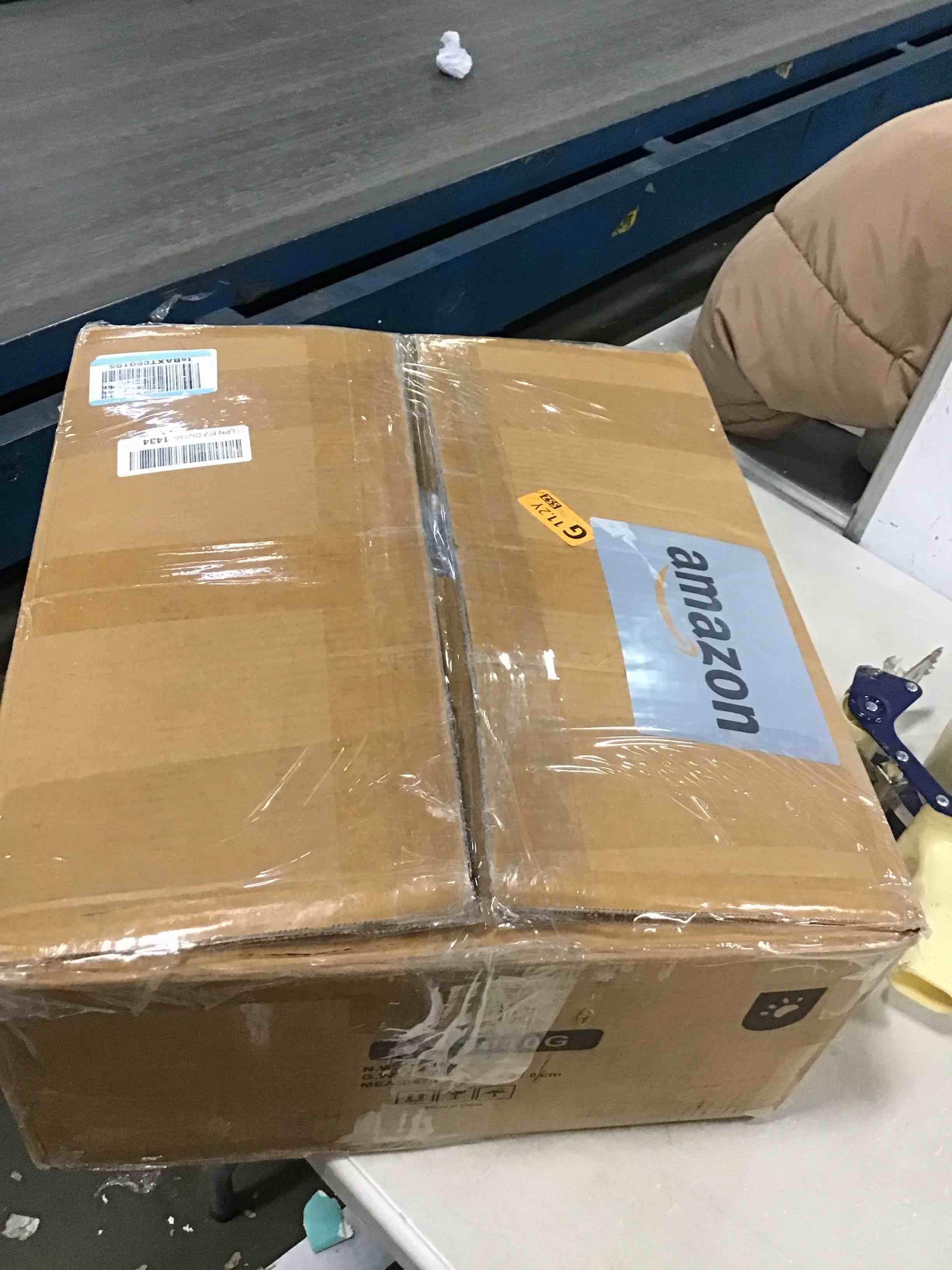 https://s3.amazonaws.com/lotting-images-prod/bidfta/TEA1258920_1737664336572.jpeg