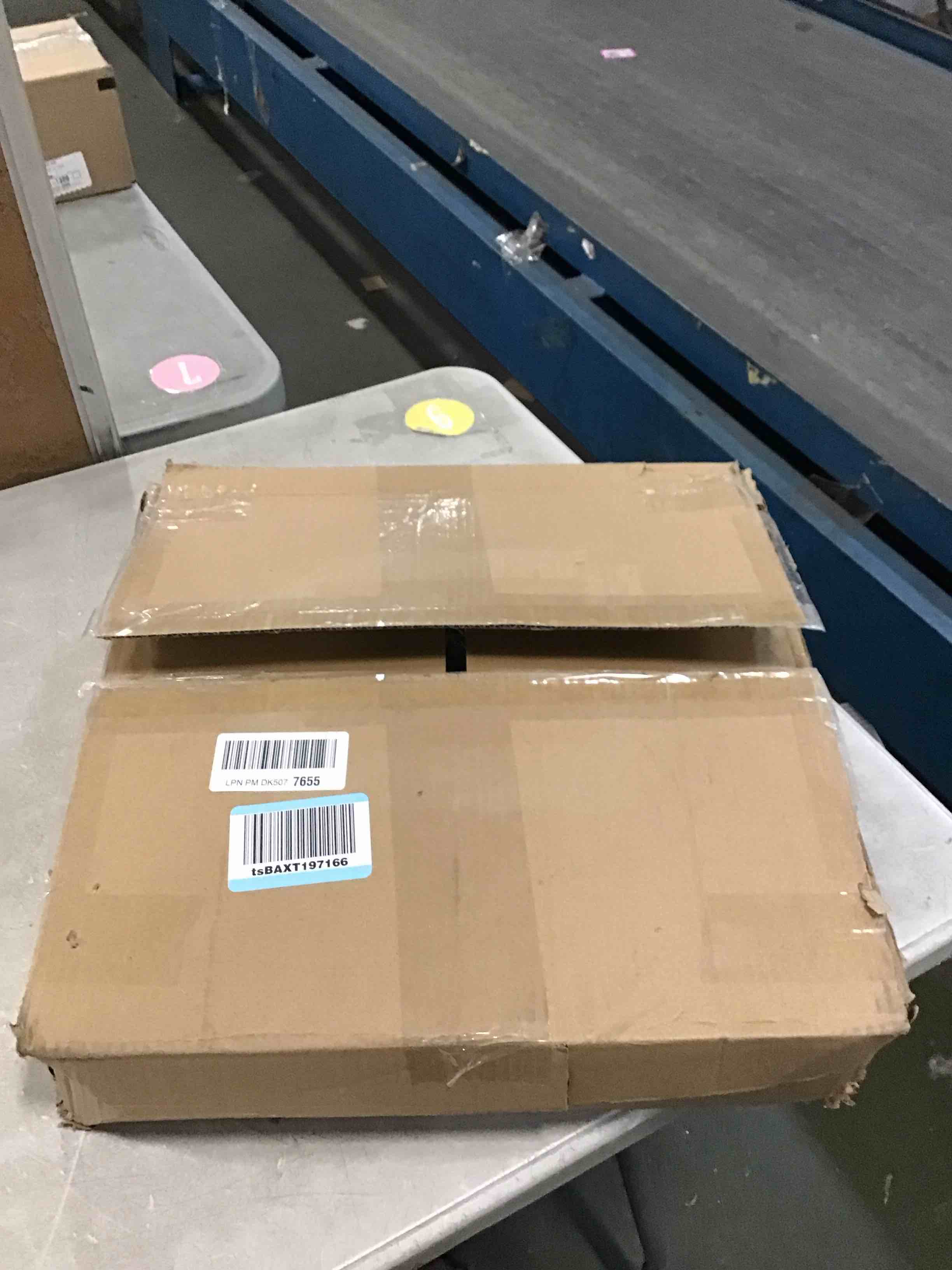 https://s3.amazonaws.com/lotting-images-prod/bidfta/TEA1259089_1737745967286.jpeg