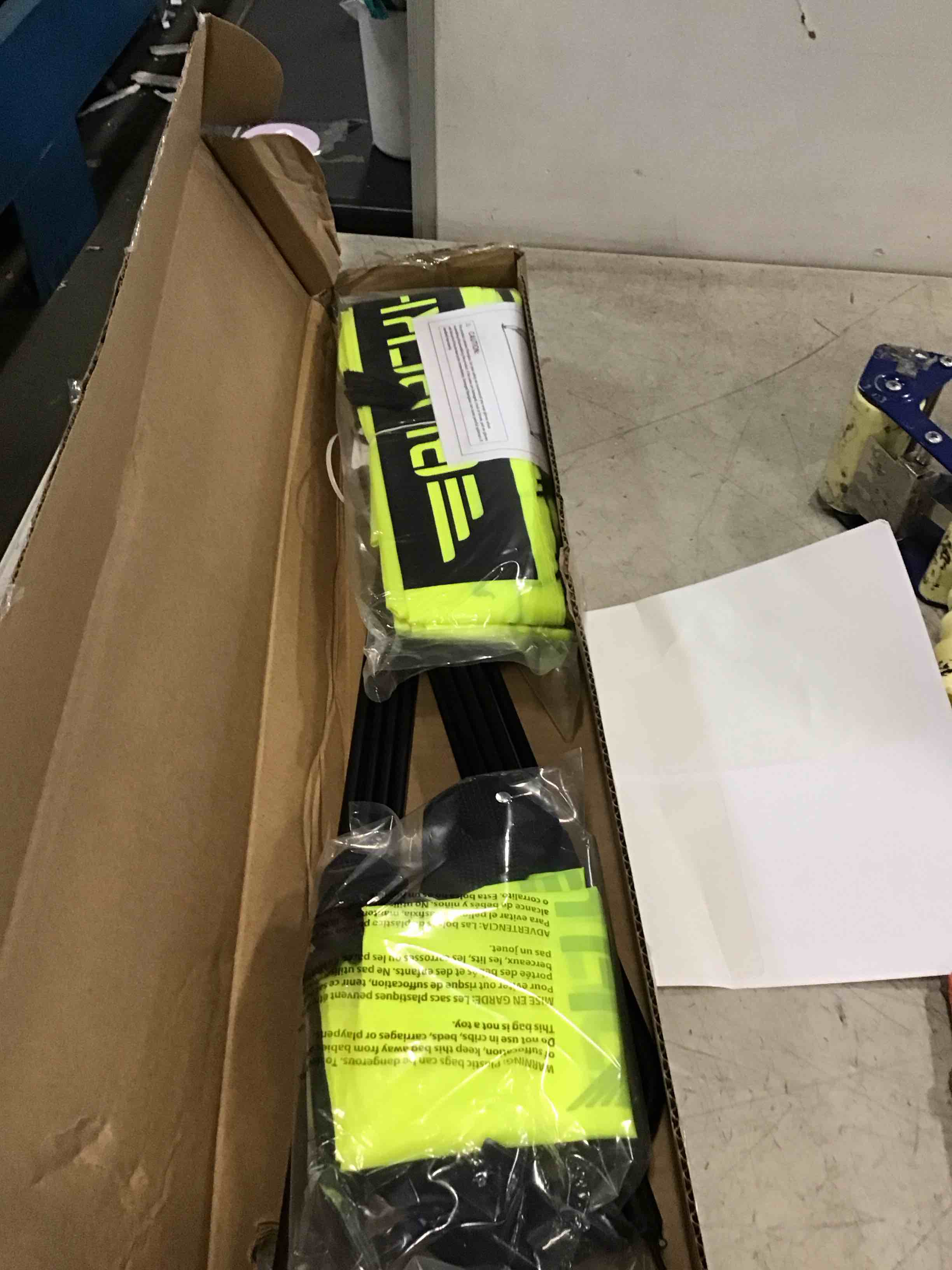 https://s3.amazonaws.com/lotting-images-prod/bidfta/TEA1259930_1738182238272.jpeg