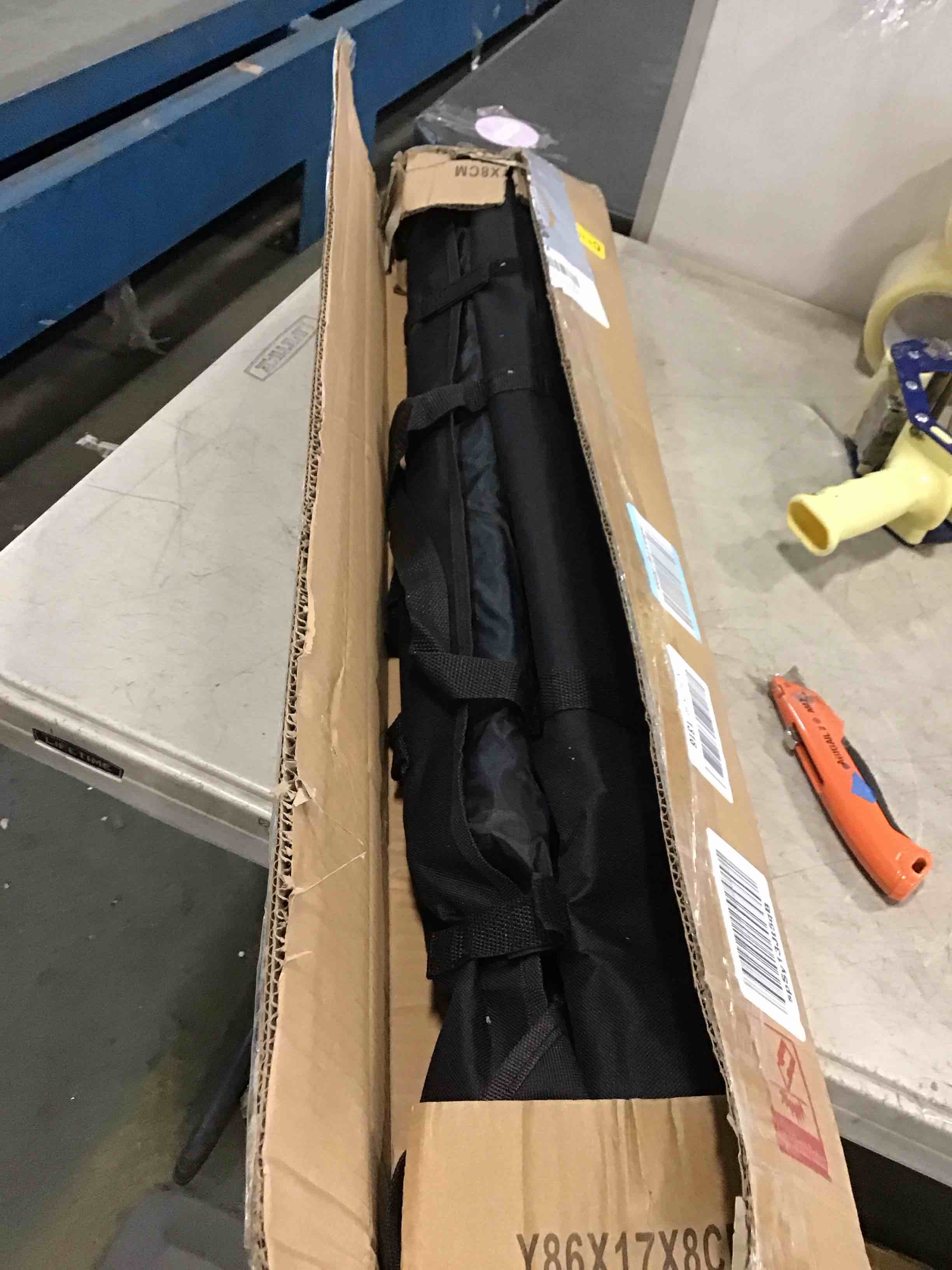 https://s3.amazonaws.com/lotting-images-prod/bidfta/TEA1259999_1738246916190.jpeg