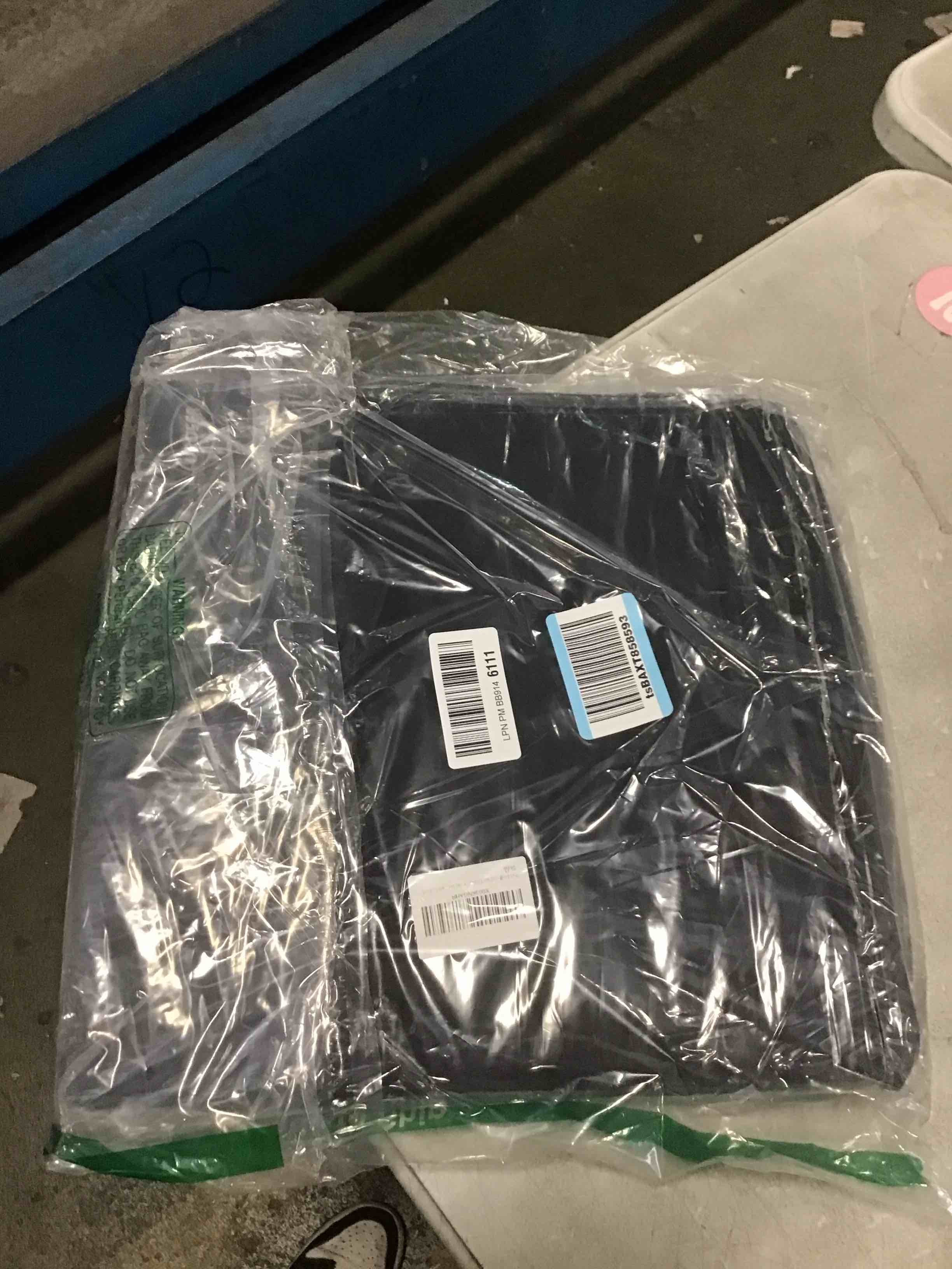 https://s3.amazonaws.com/lotting-images-prod/bidfta/TEA1260369_1738683469379.jpeg