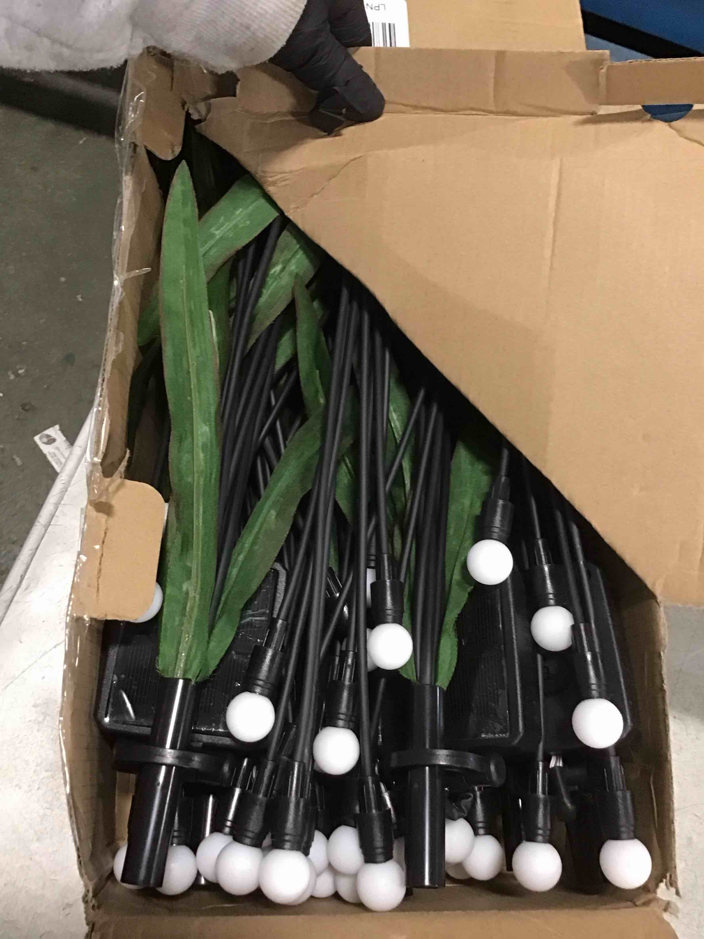 https://s3.amazonaws.com/lotting-images-prod/bidfta/TEA1260402_1738687632068.jpeg