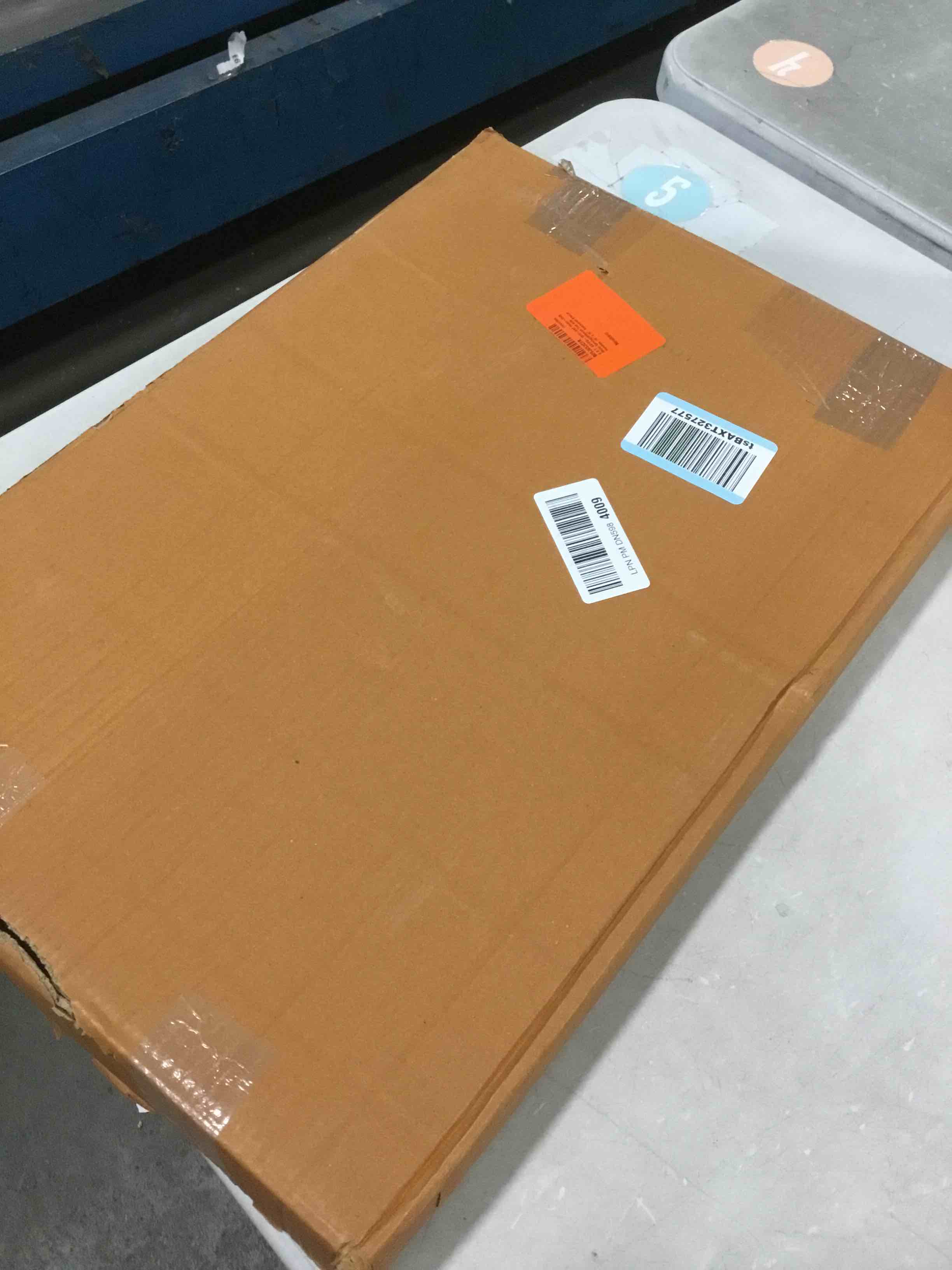 https://s3.amazonaws.com/lotting-images-prod/bidfta/TEA1261212_1738069455903.jpeg