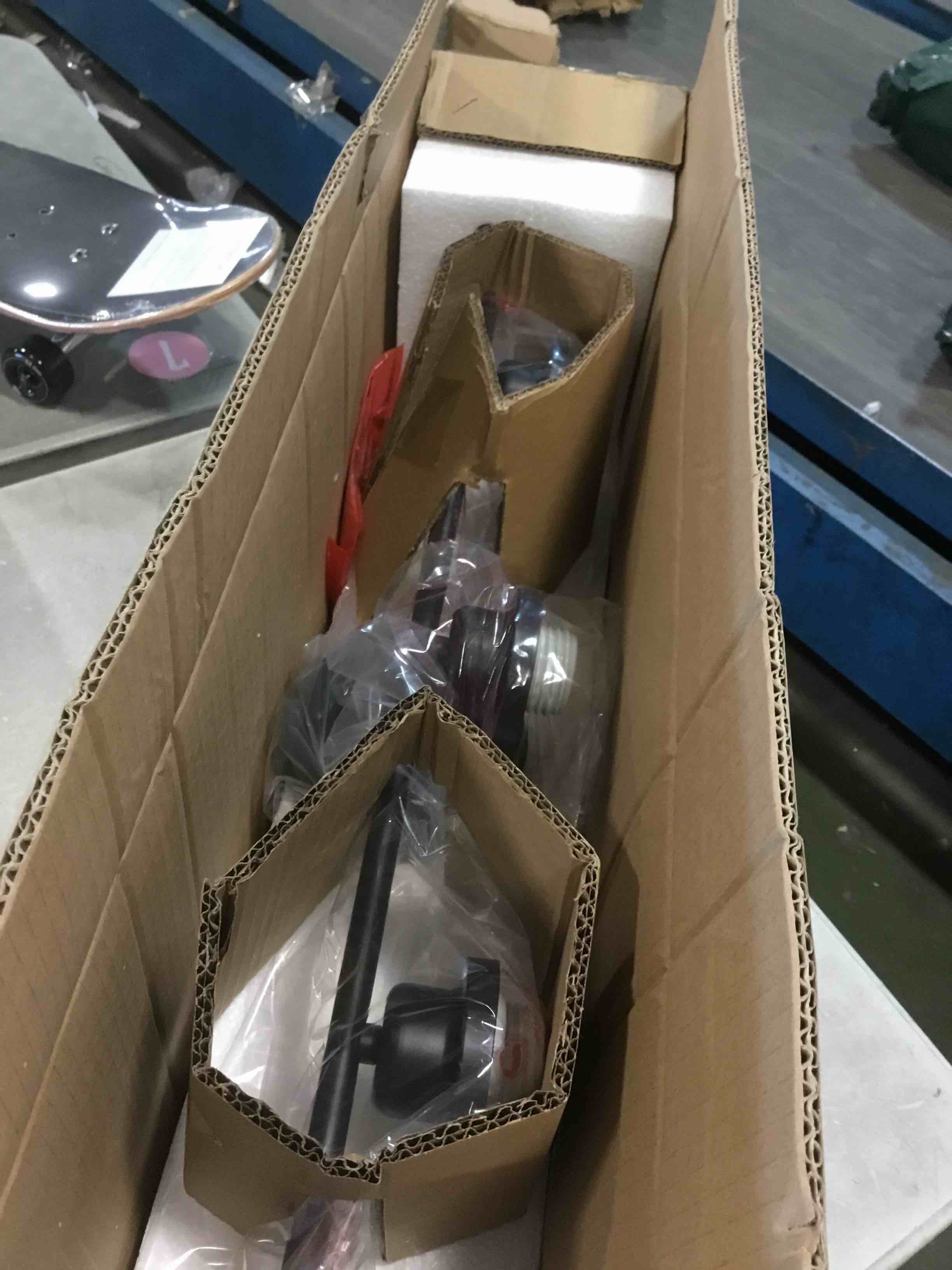 https://s3.amazonaws.com/lotting-images-prod/bidfta/TEA1261798_1738183553940.jpeg