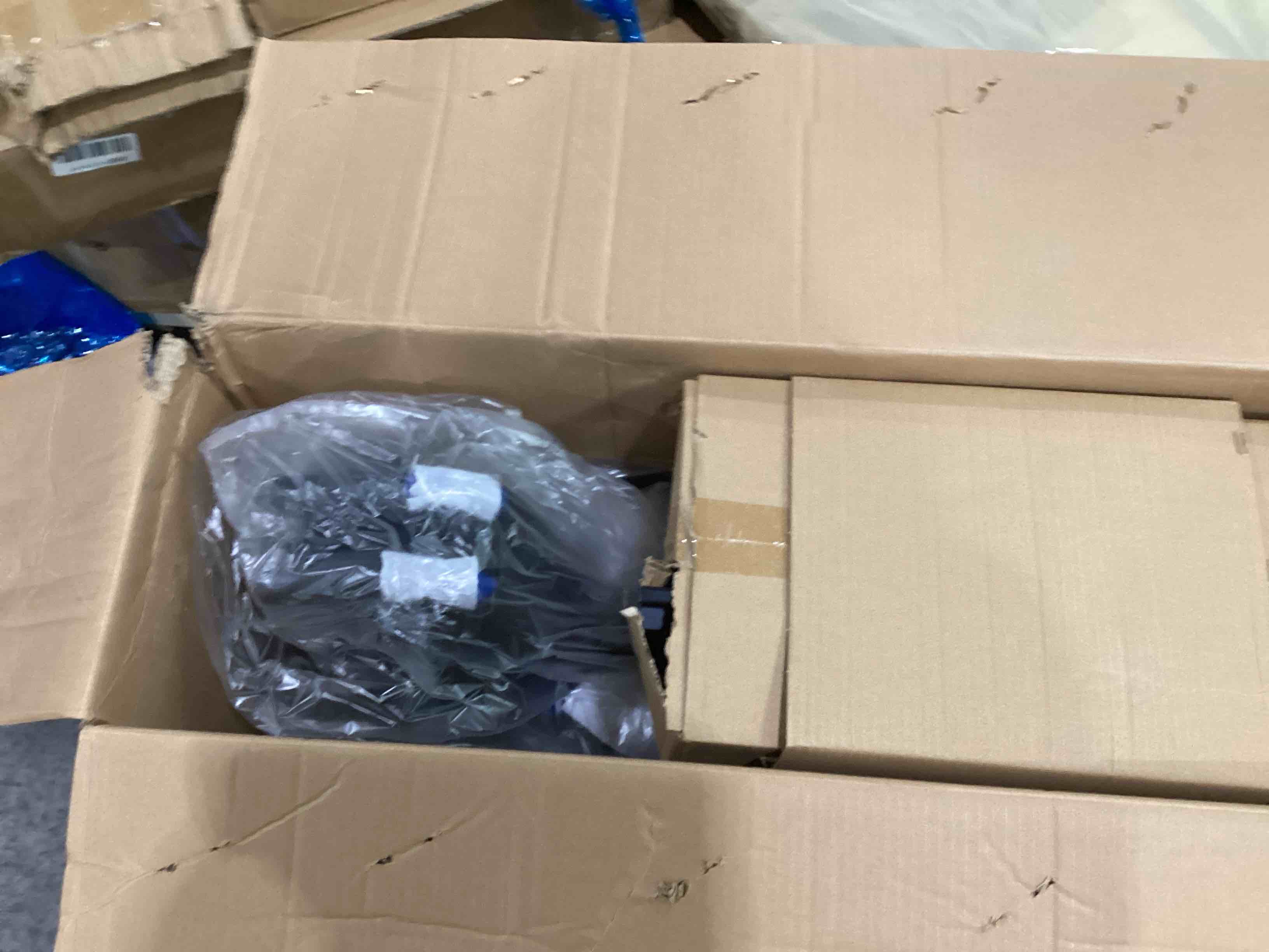 https://s3.amazonaws.com/lotting-images-prod/bidfta/TEA1264004_1750864058661.jpeg