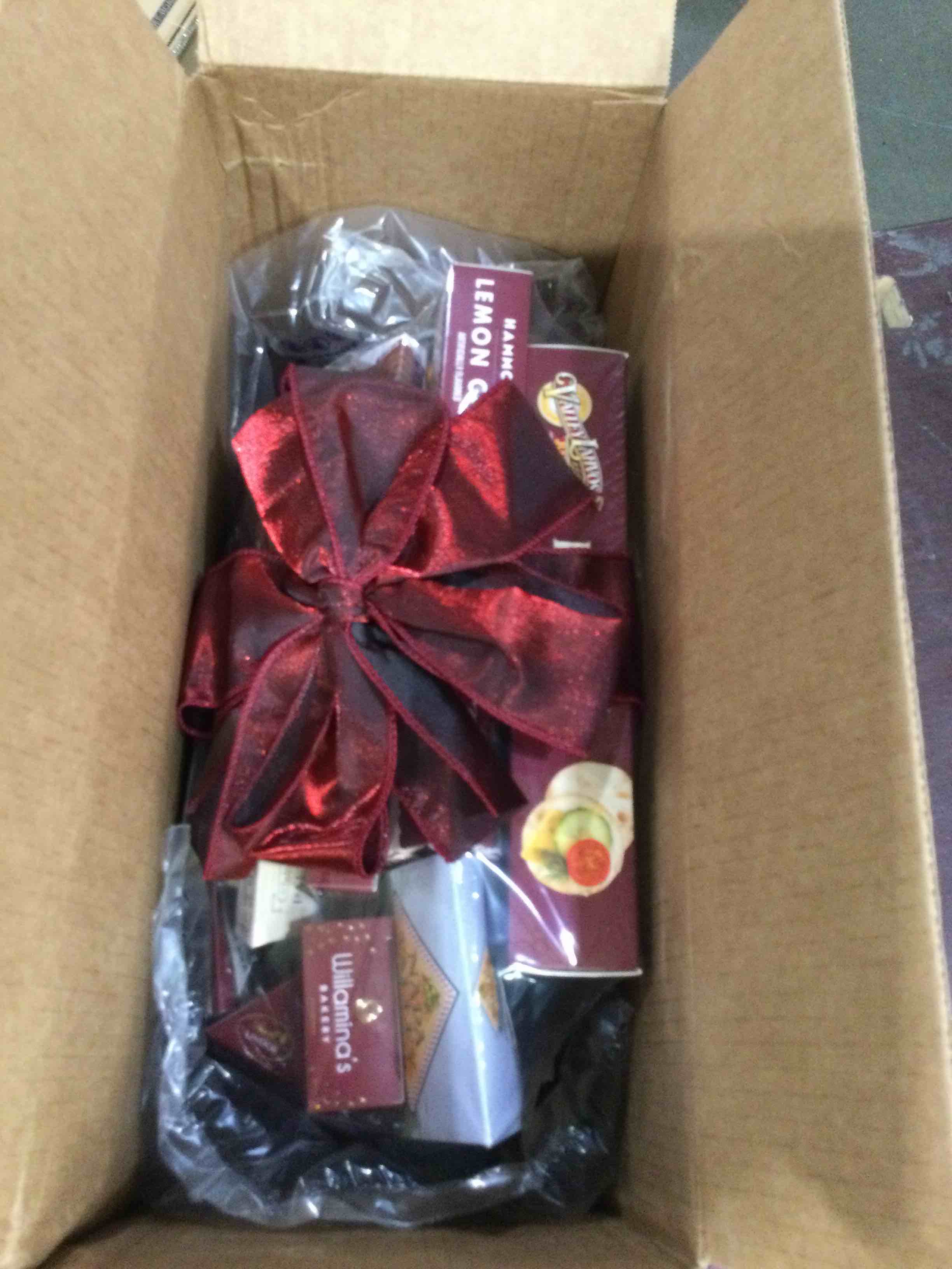 https://s3.amazonaws.com/lotting-images-prod/bidfta/TEA1264080_1751048121462.jpeg