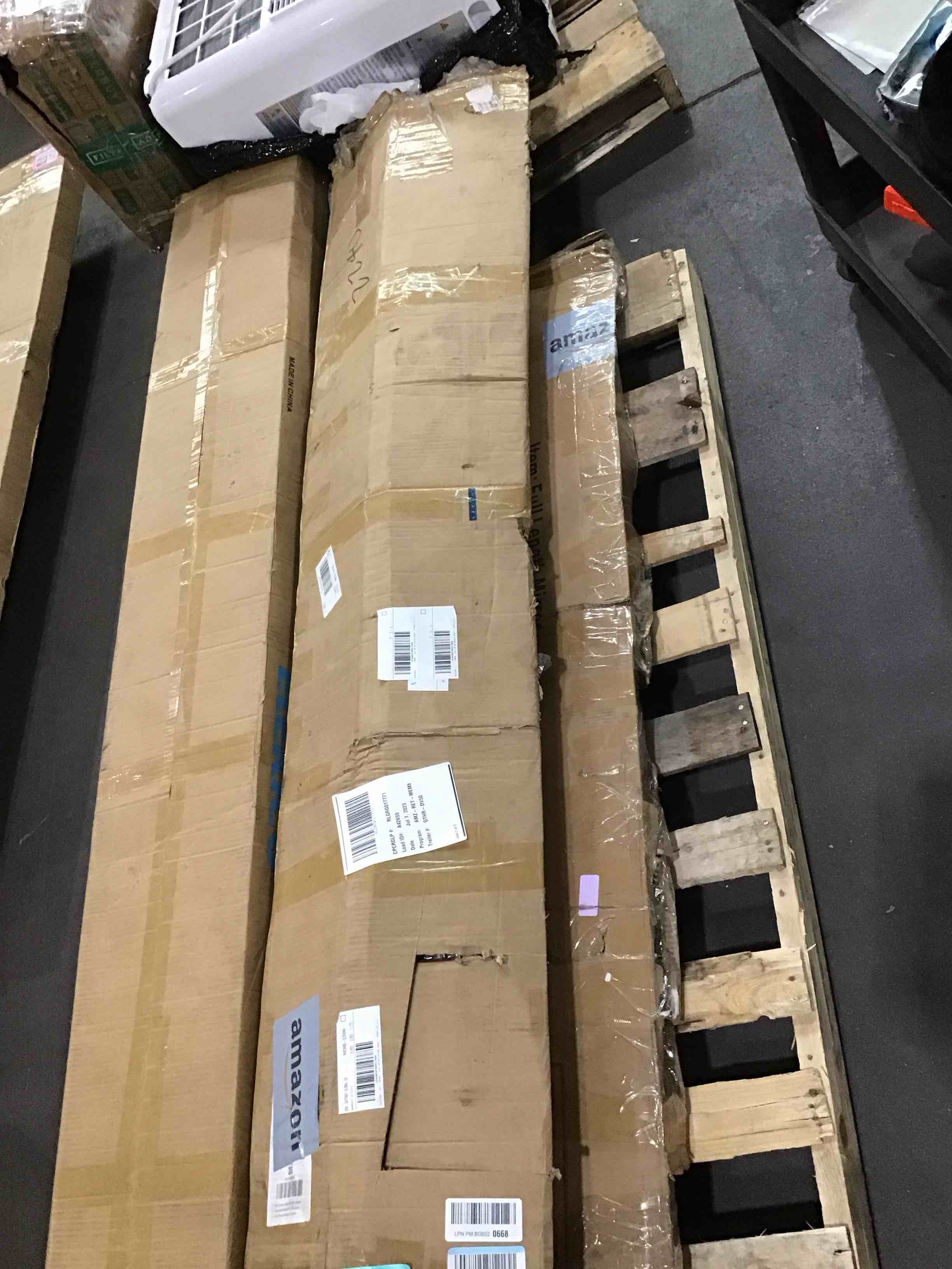 https://s3.amazonaws.com/lotting-images-prod/bidfta/TEA1264339_1752087445715.jpeg