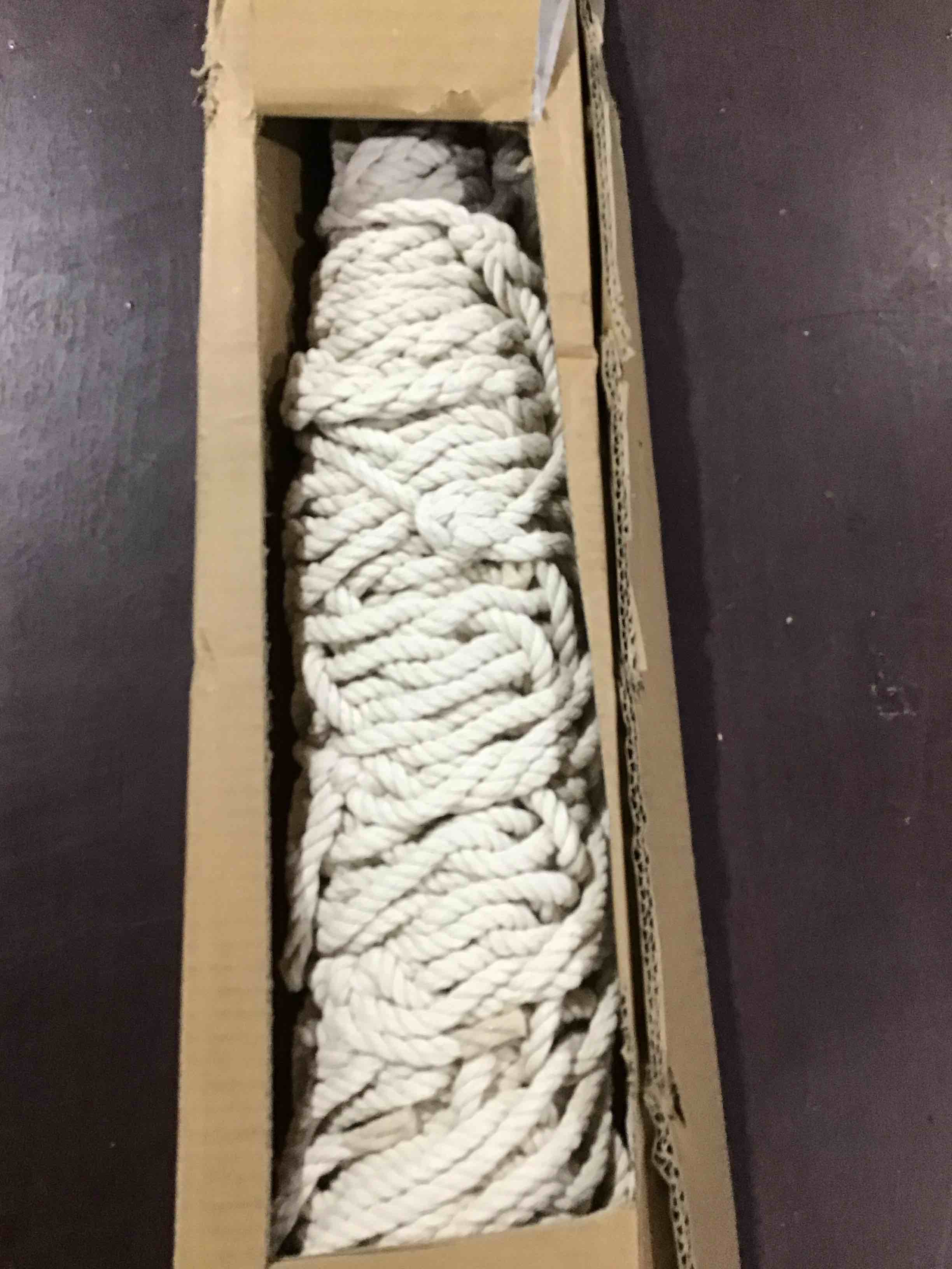 https://s3.amazonaws.com/lotting-images-prod/bidfta/TEA1264504_1753114500929.jpeg