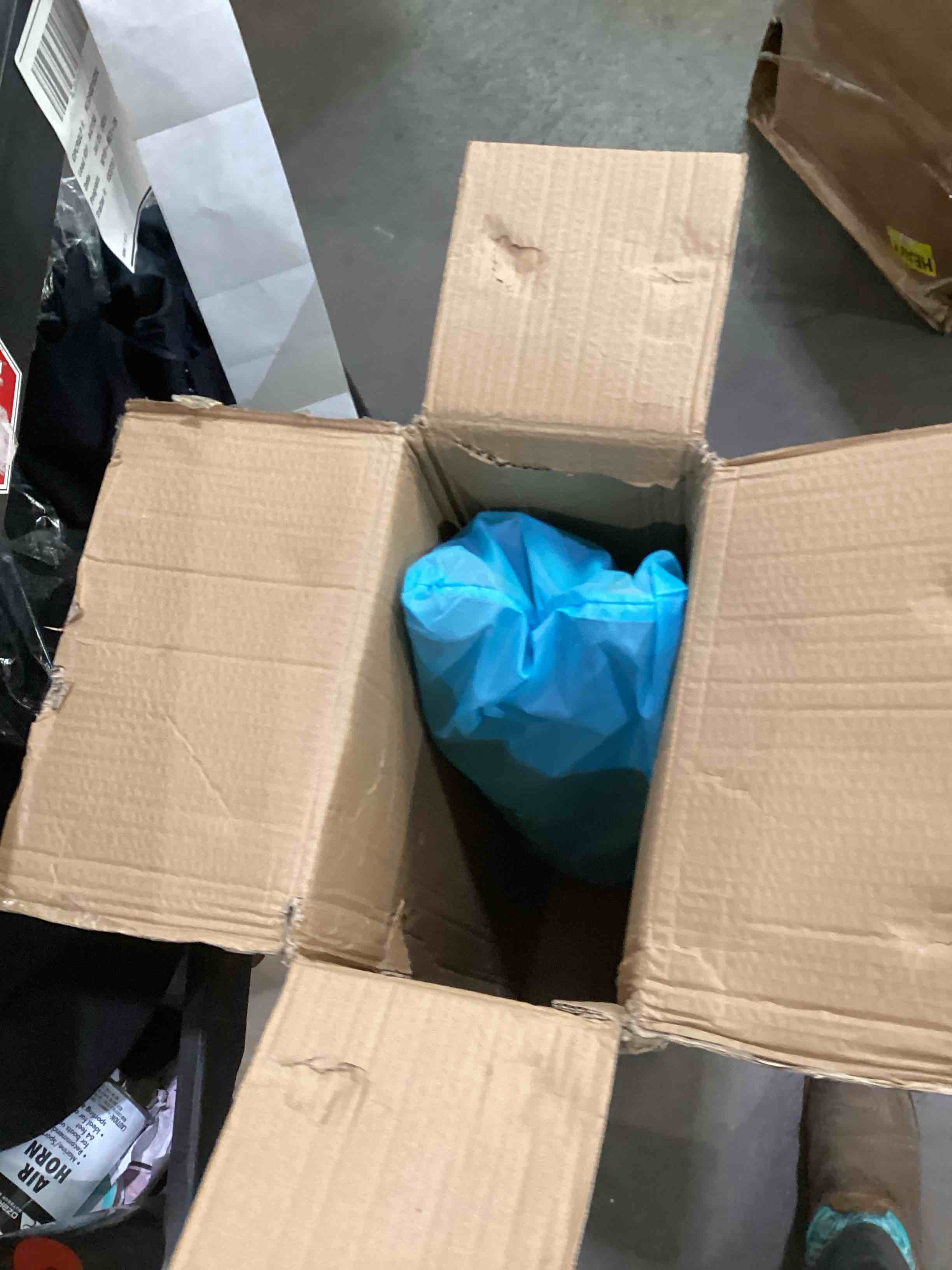 https://s3.amazonaws.com/lotting-images-prod/bidfta/TEA1265834_1755798295546.jpeg