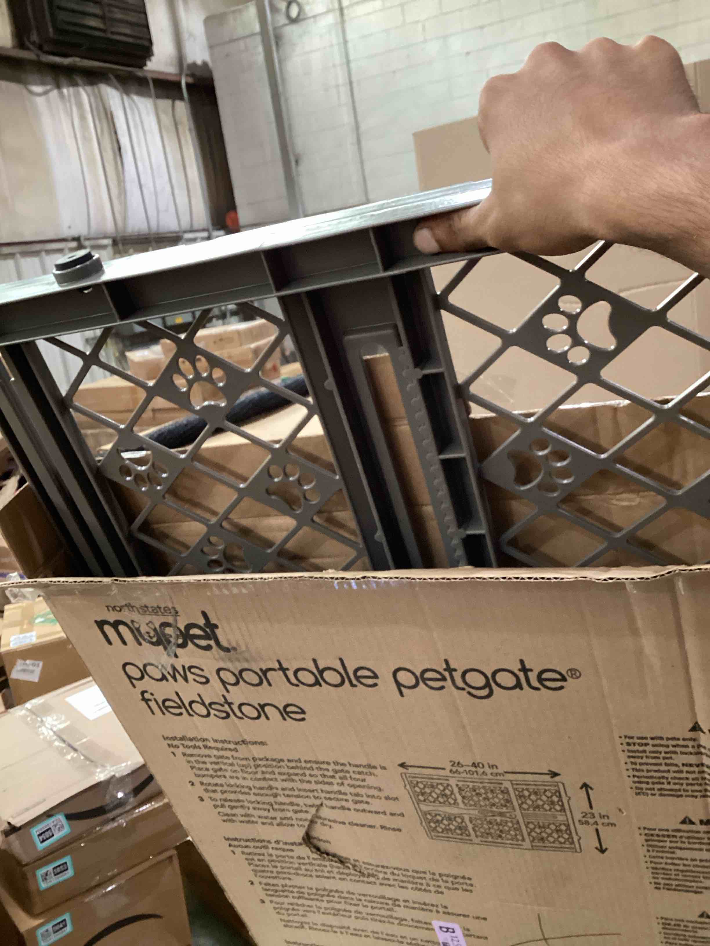 https://s3.amazonaws.com/lotting-images-prod/bidfta/TEA1265858_1755806679310.jpeg