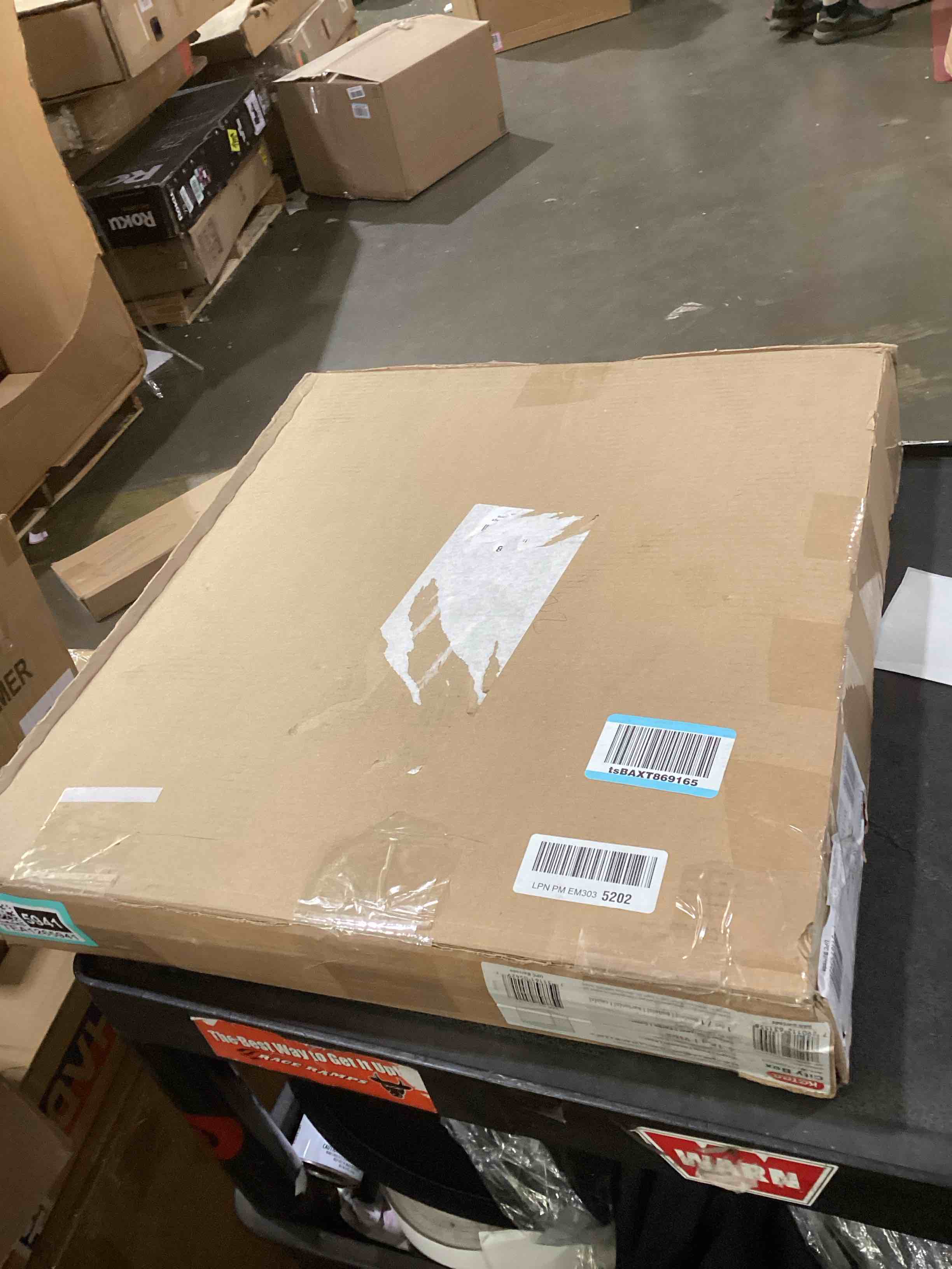 https://s3.amazonaws.com/lotting-images-prod/bidfta/TEA1265941_1756152450930.jpeg