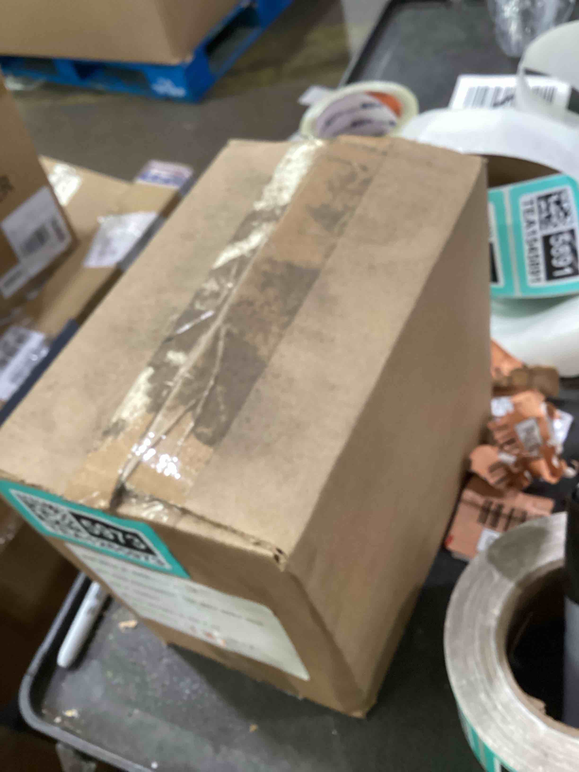 https://s3.amazonaws.com/lotting-images-prod/bidfta/TEA1265973_1756314294384.jpeg