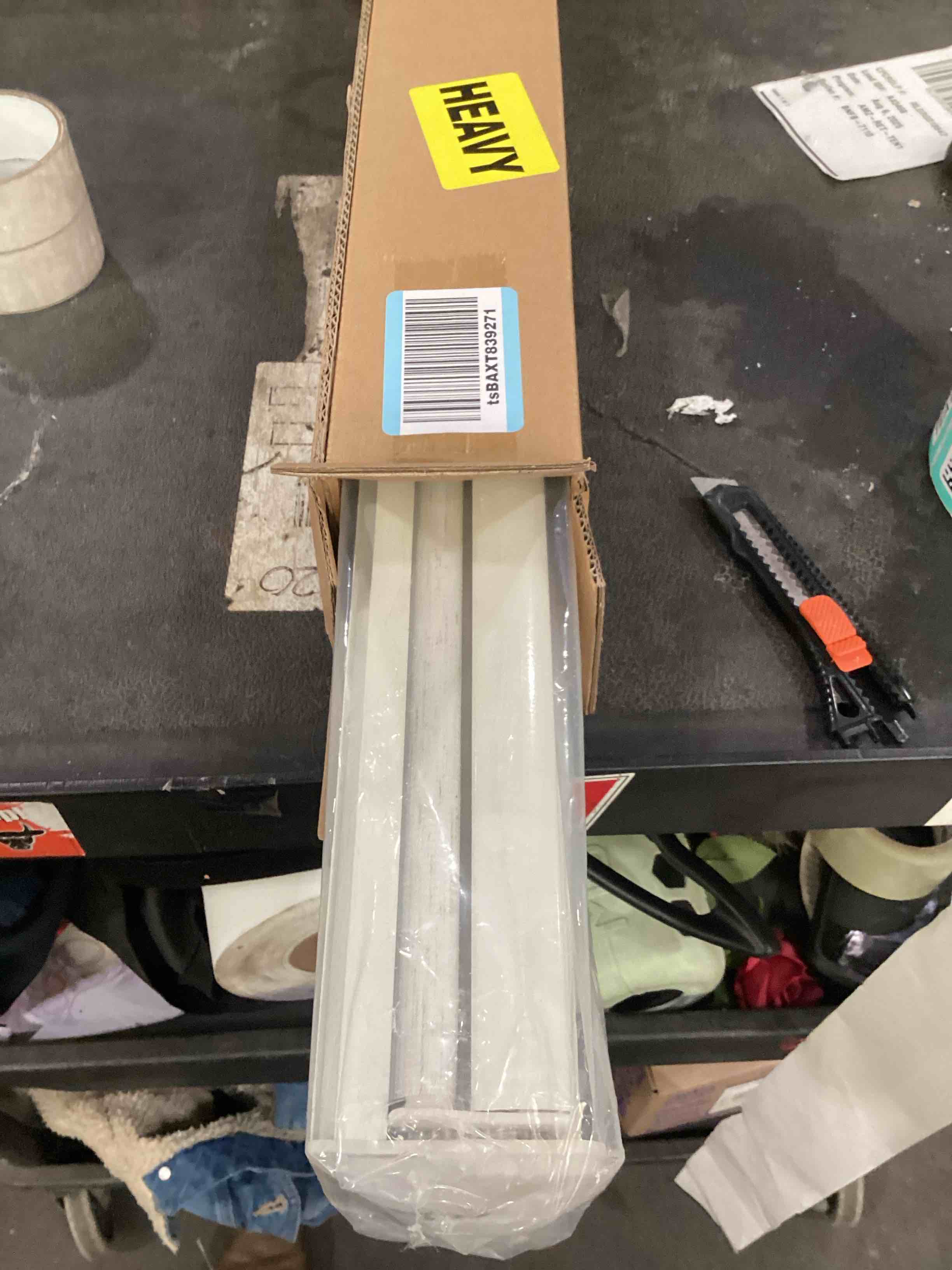https://s3.amazonaws.com/lotting-images-prod/bidfta/TEA1265988_1756483418458.jpeg