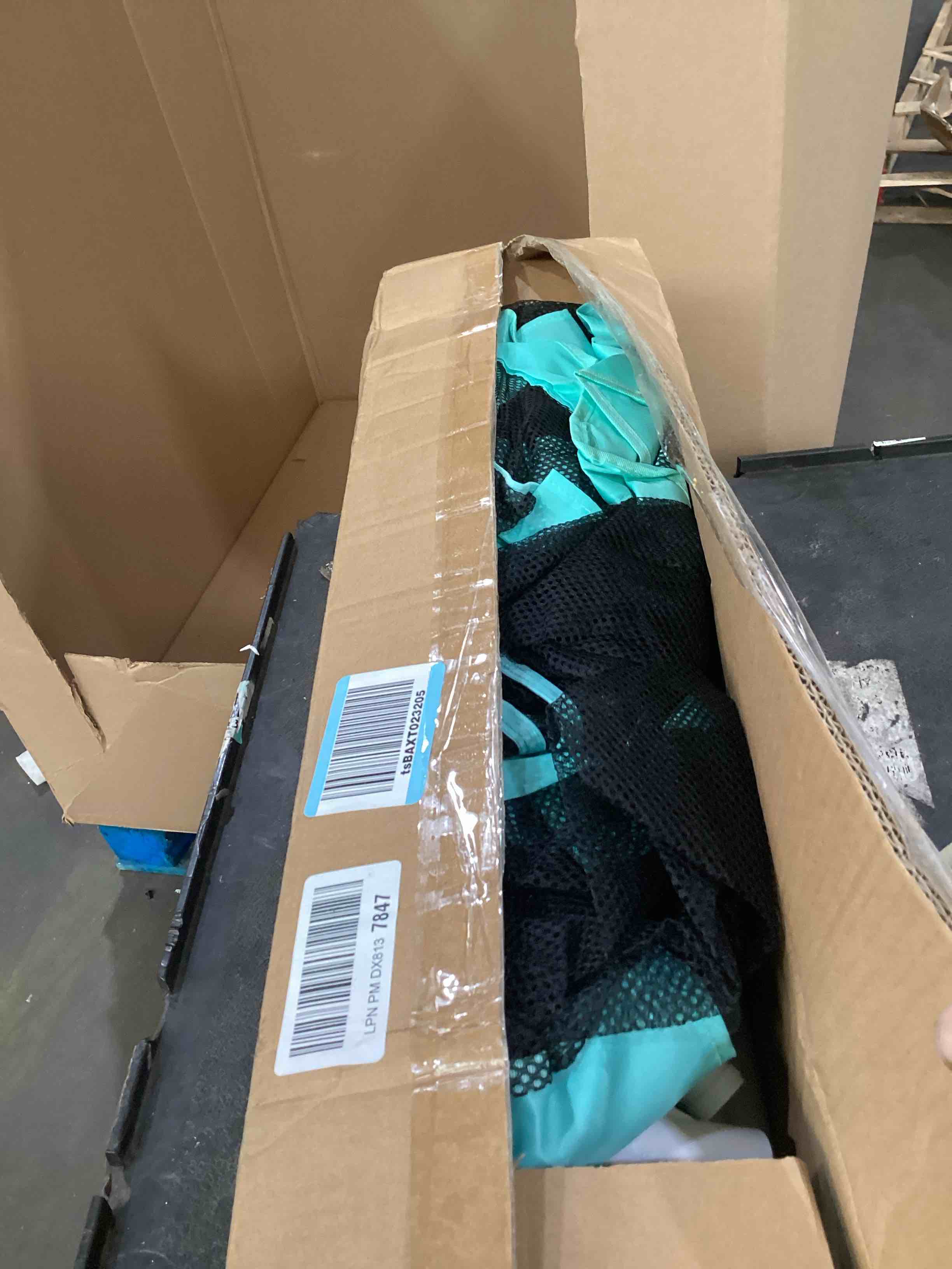https://s3.amazonaws.com/lotting-images-prod/bidfta/TEA1265995_1756484793283.jpeg