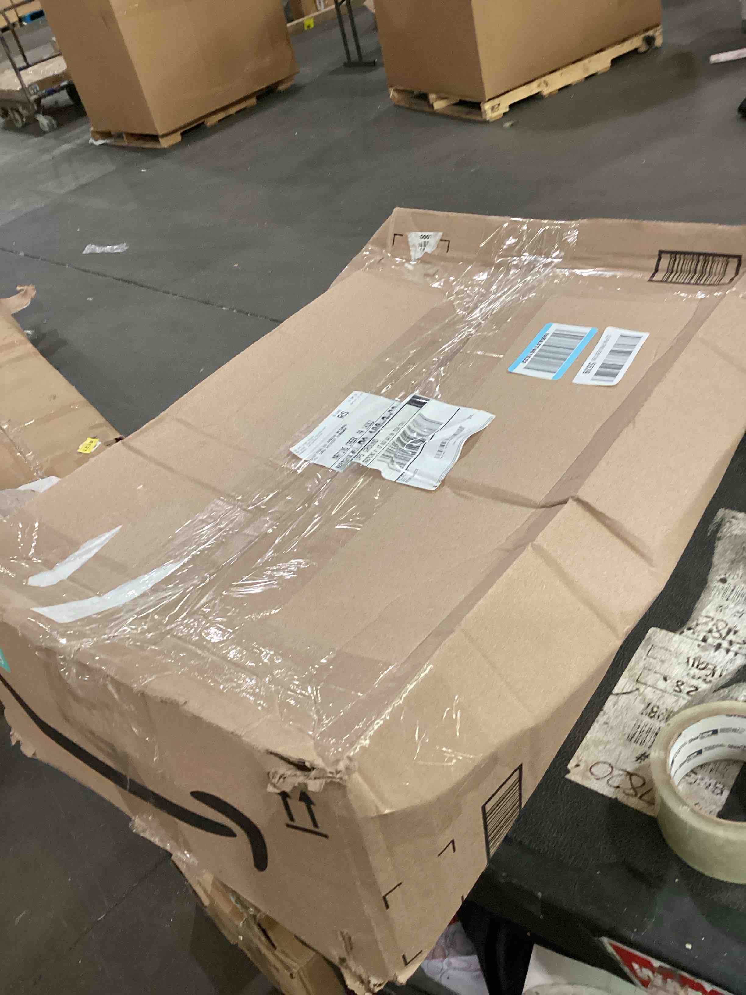 https://s3.amazonaws.com/lotting-images-prod/bidfta/TEA1266002_1756490103202.jpeg
