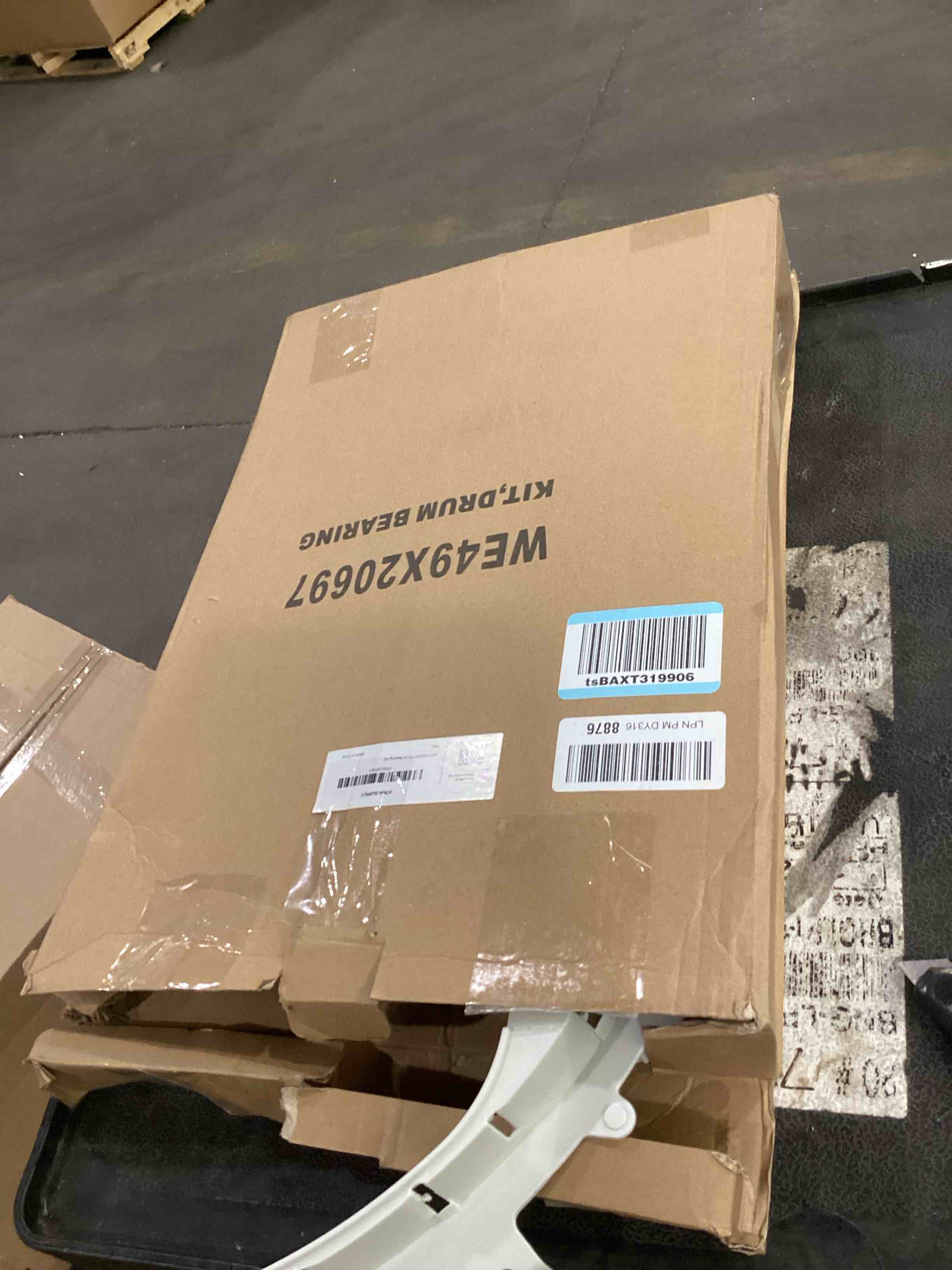 https://s3.amazonaws.com/lotting-images-prod/bidfta/TEA1266007_1756491368854.jpeg