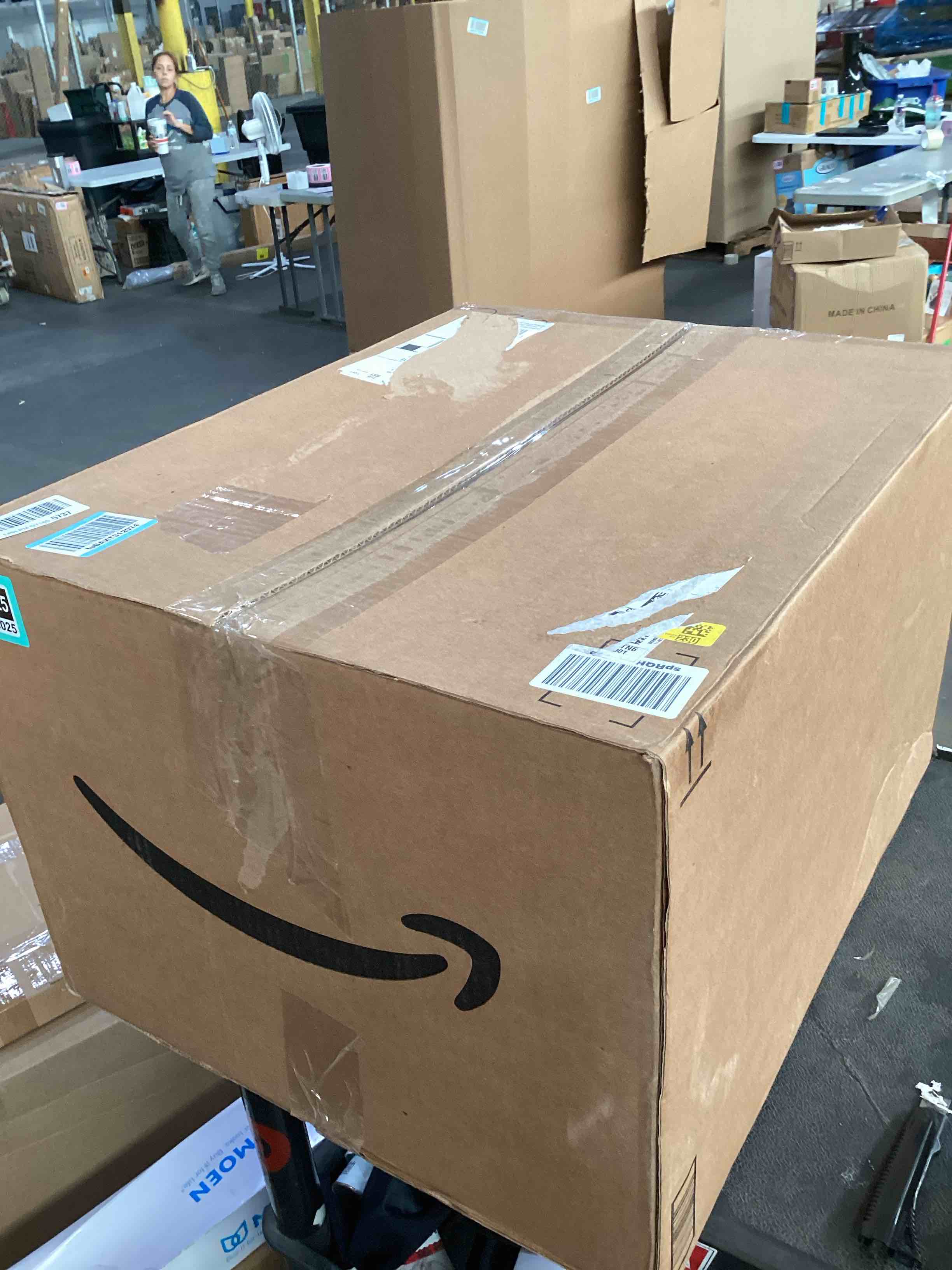 https://s3.amazonaws.com/lotting-images-prod/bidfta/TEA1266025_1756500953369.jpeg