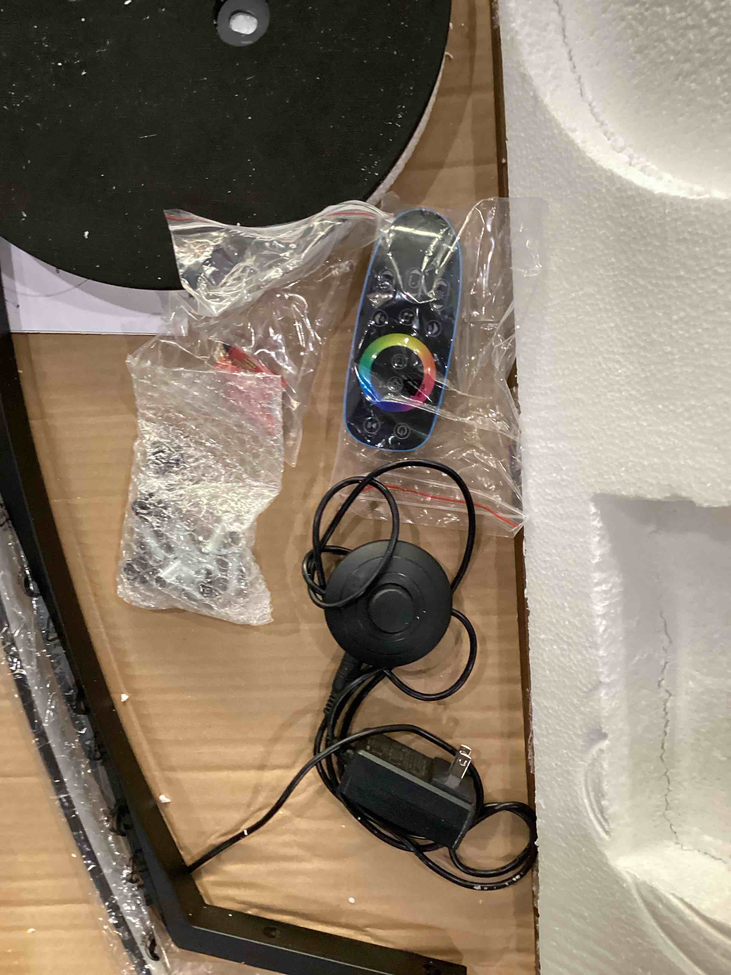 https://s3.amazonaws.com/lotting-images-prod/bidfta/TEA1273022_1752697301822.jpeg