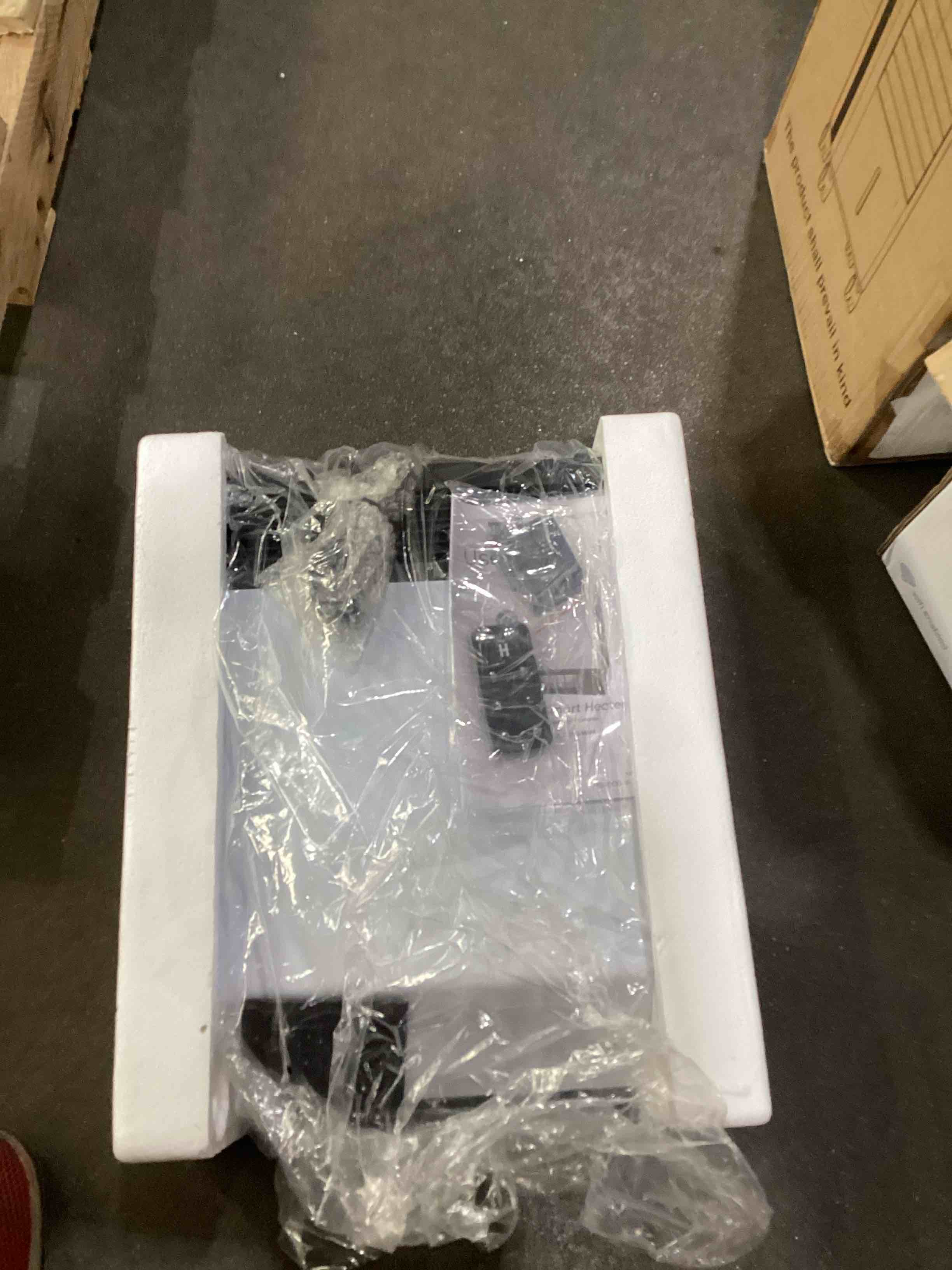 https://s3.amazonaws.com/lotting-images-prod/bidfta/TEA1273110_1752776350442.jpeg