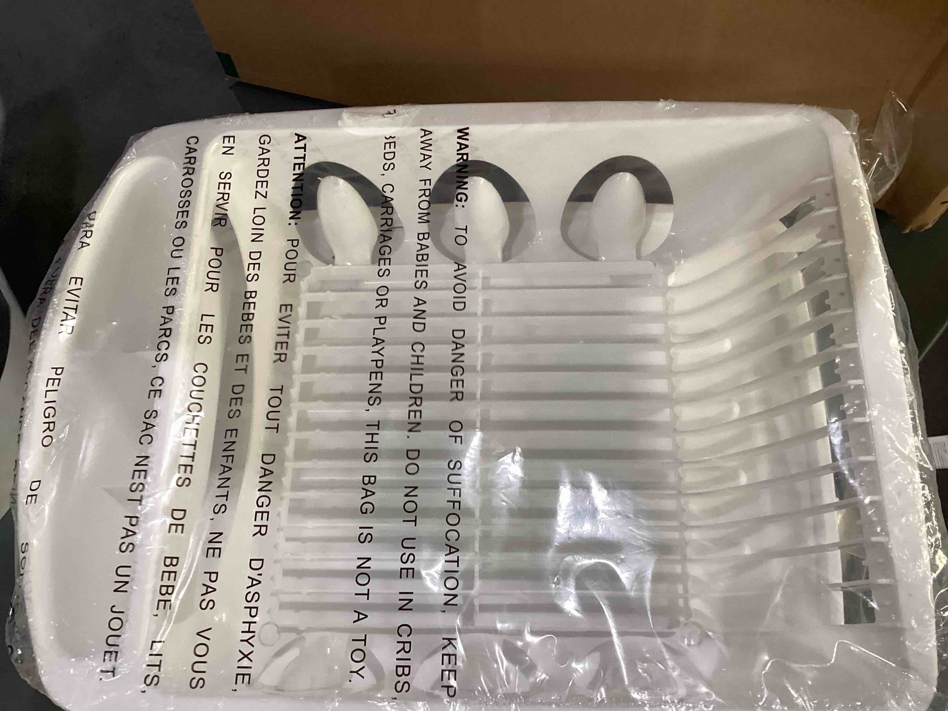 https://s3.amazonaws.com/lotting-images-prod/bidfta/TEA1273142_1752784602011.jpeg