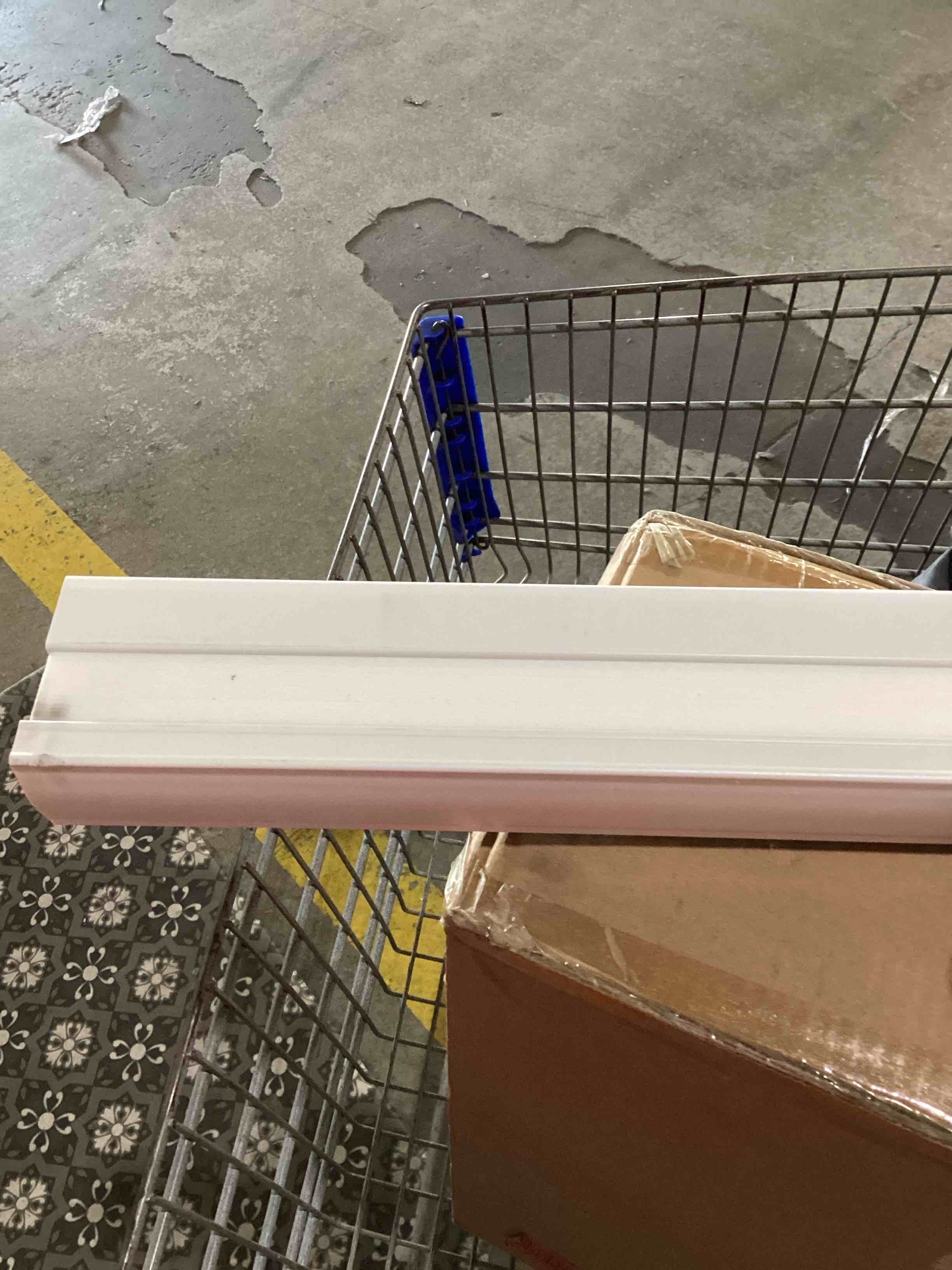 https://s3.amazonaws.com/lotting-images-prod/bidfta/TEA1274949_1755015054296.jpeg