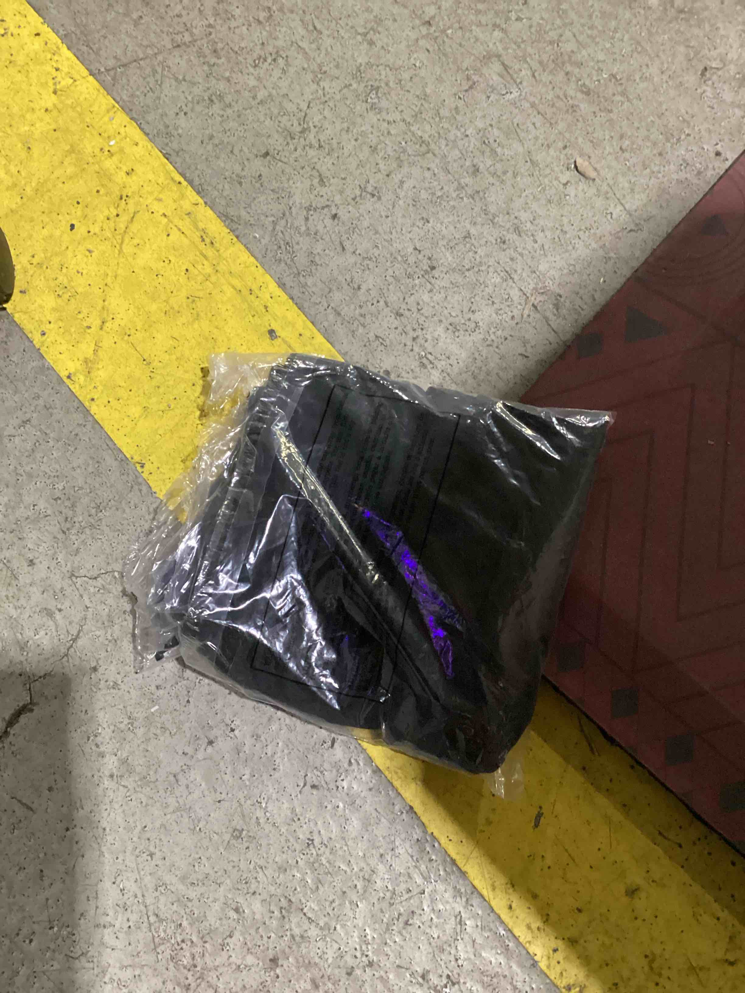 may be dirty. ONE SIZE black leggings