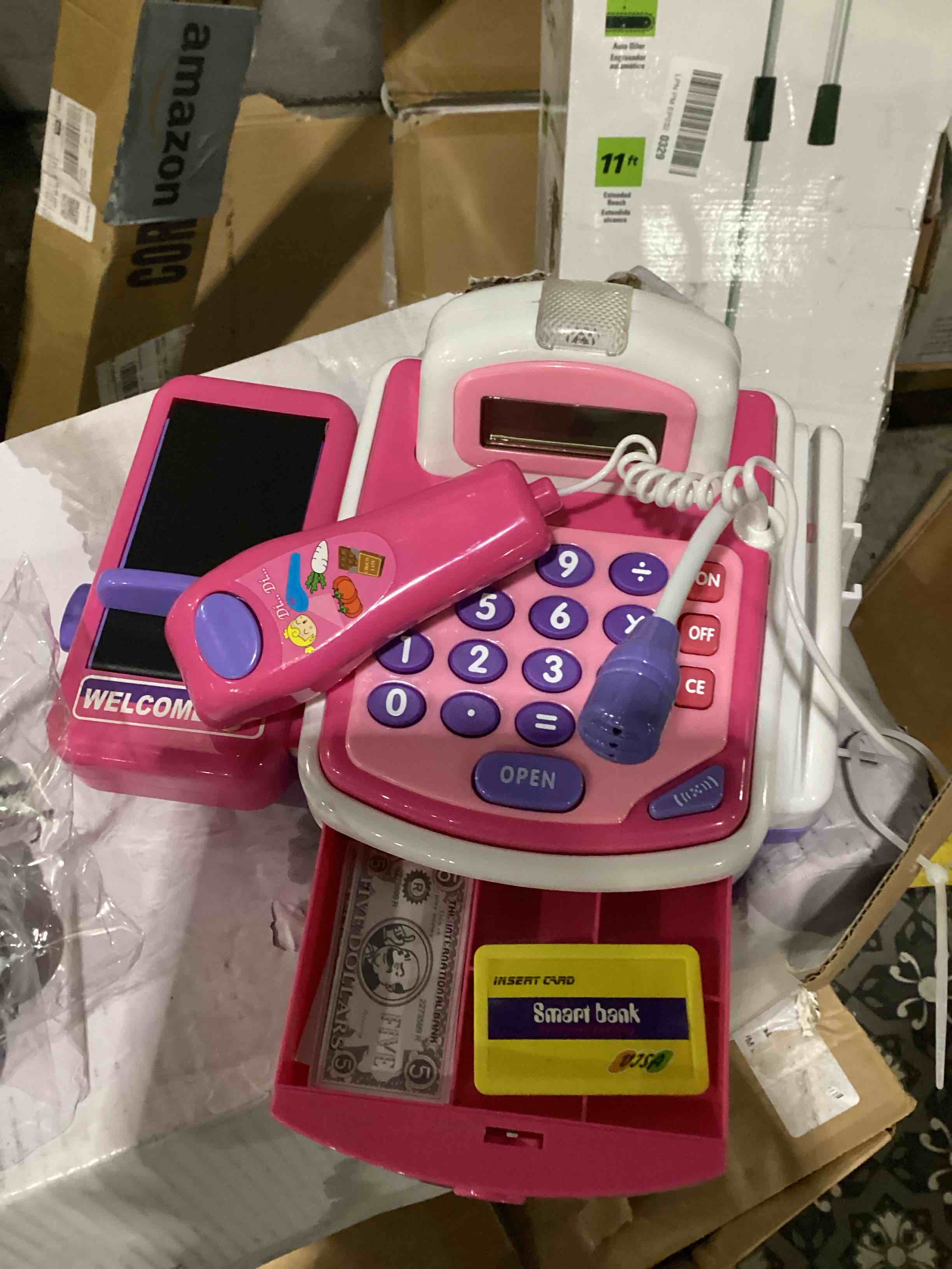 https://s3.amazonaws.com/lotting-images-prod/bidfta/TEA1275339_1758640201839.jpeg