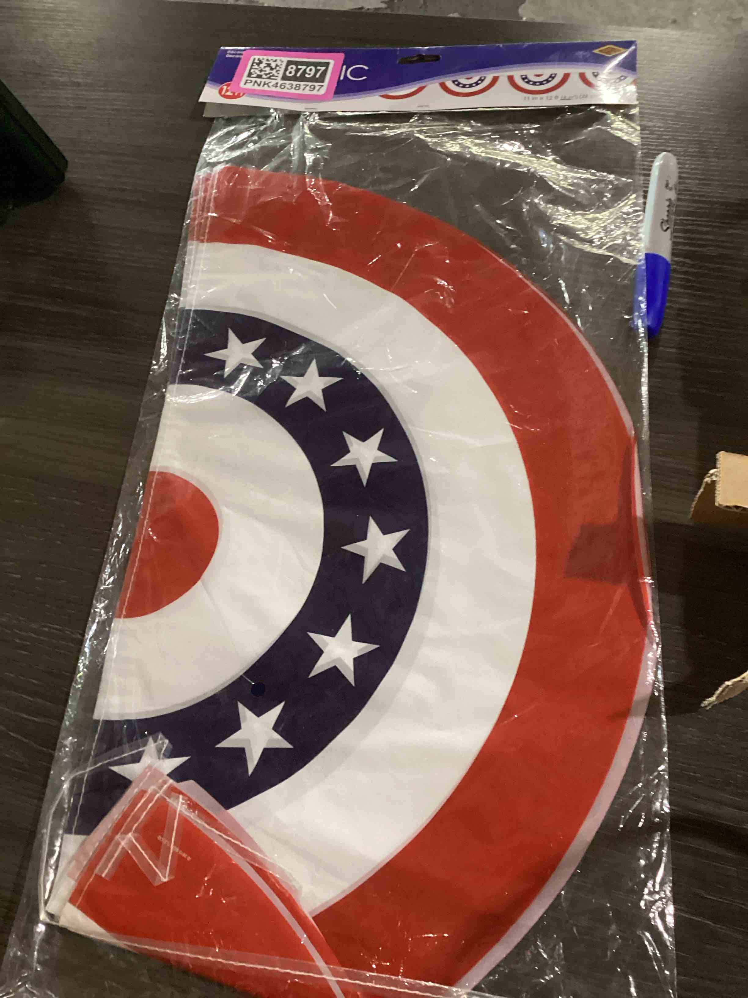 Condition photo showing Good Condition for flag