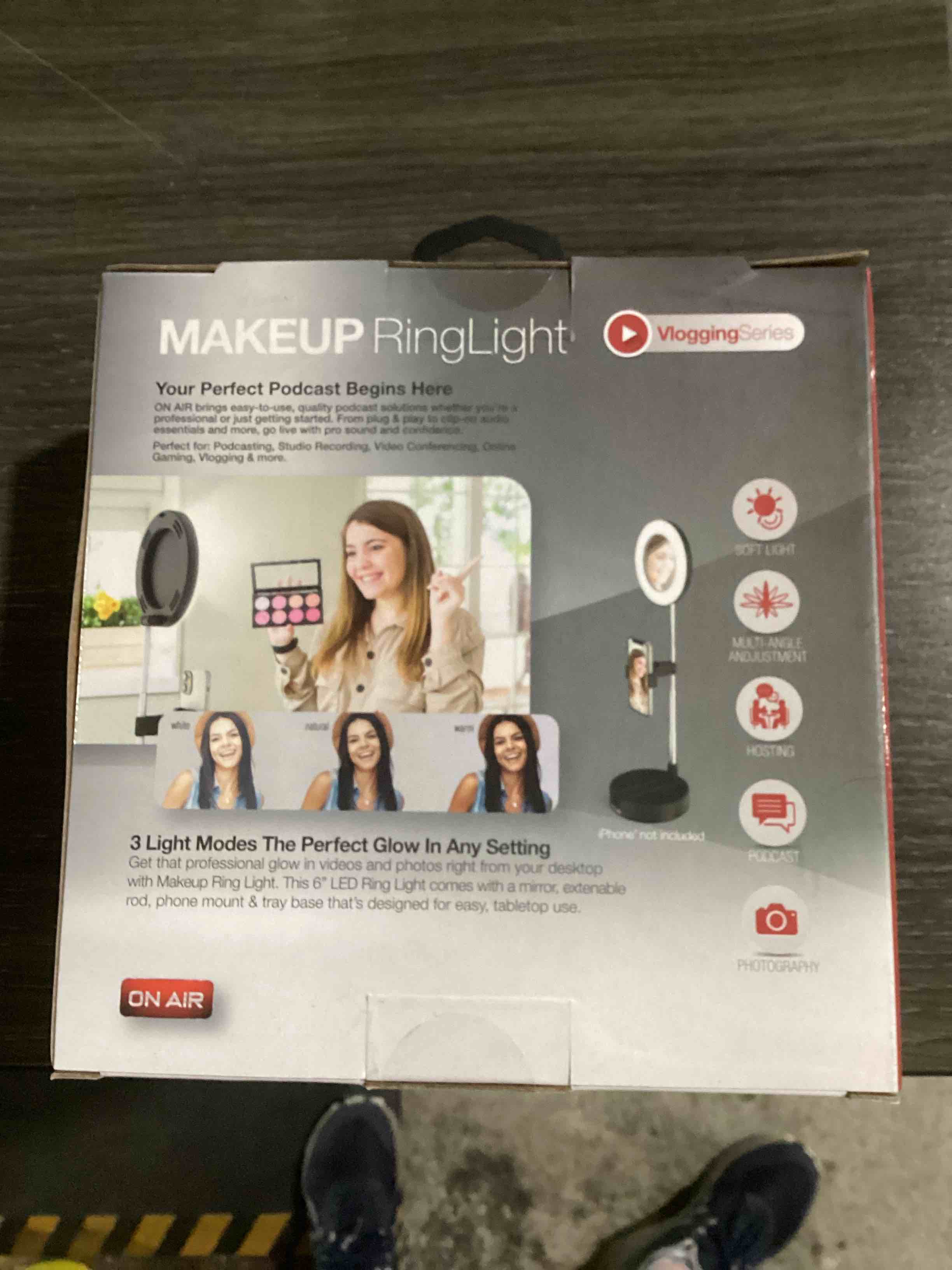 Condition photo showing Good Condition for make up ring light