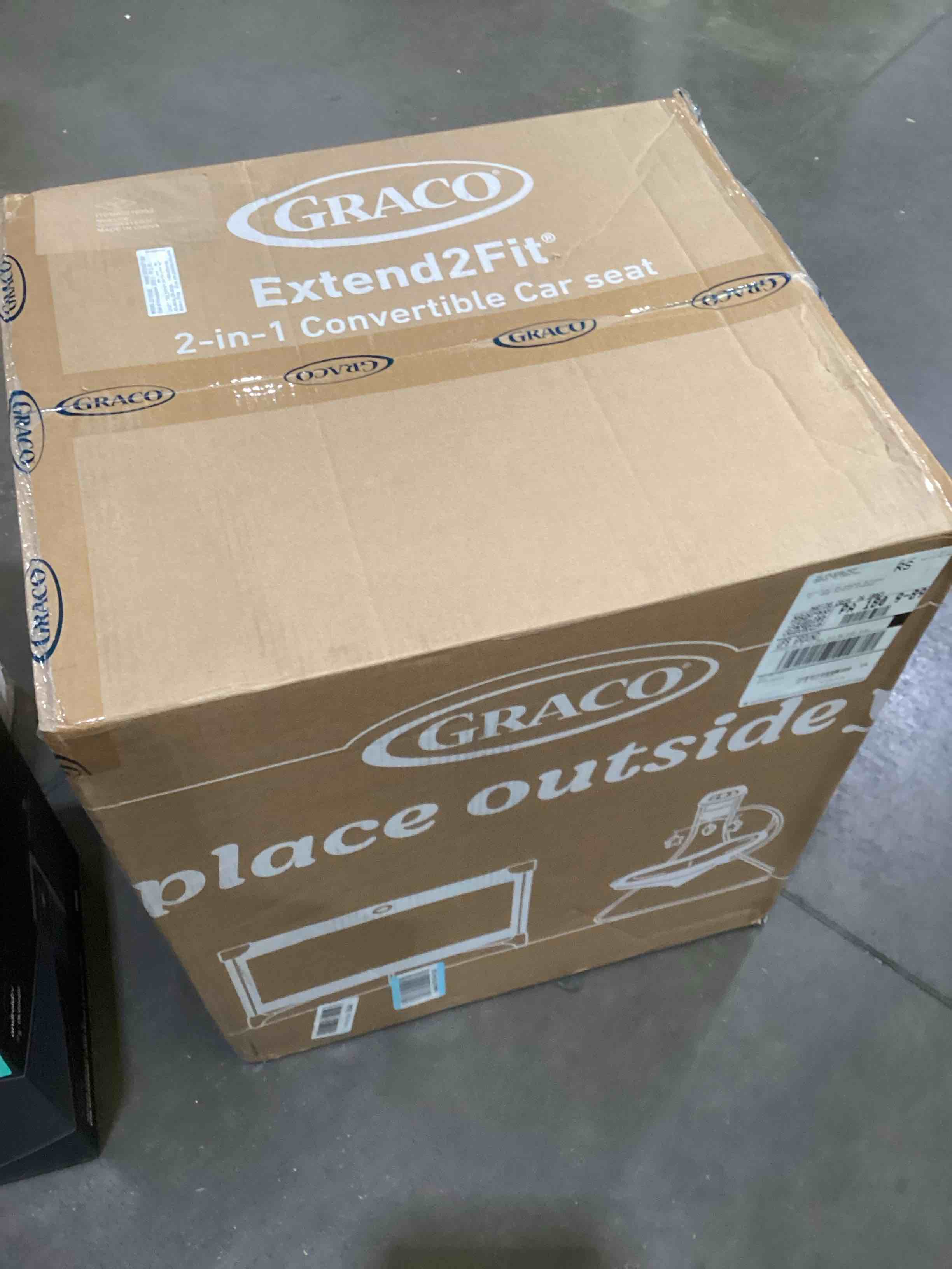 Condition photo showing New/Like New for graco extend2fit convertible baby car seat, rear and forward facing, adjustable extension panel for extra legroom, gotham 2-in-1 gotham 2.0