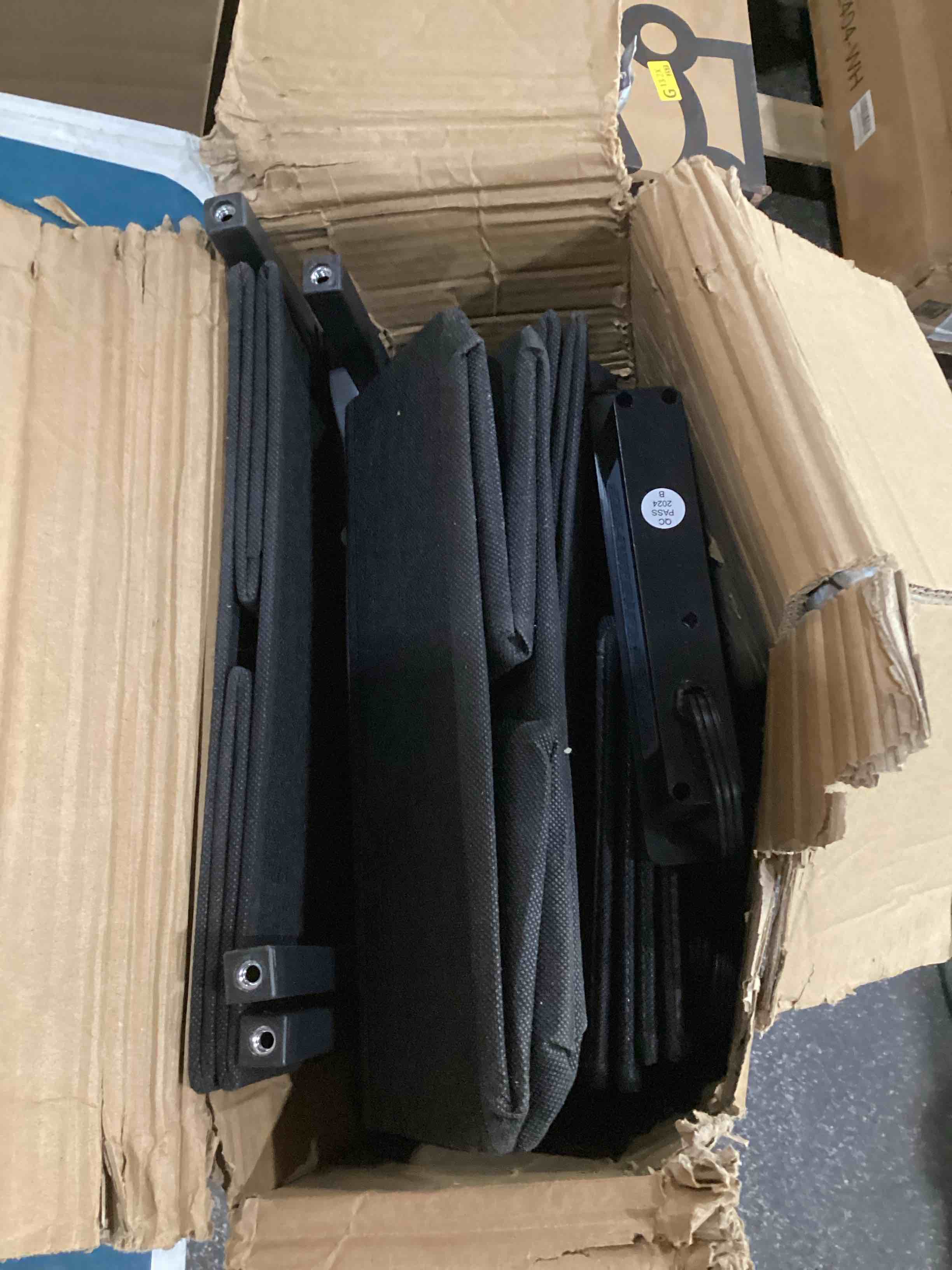 https://s3.amazonaws.com/lotting-images-prod/bidfta/TEA1285148_1757438781399.jpeg