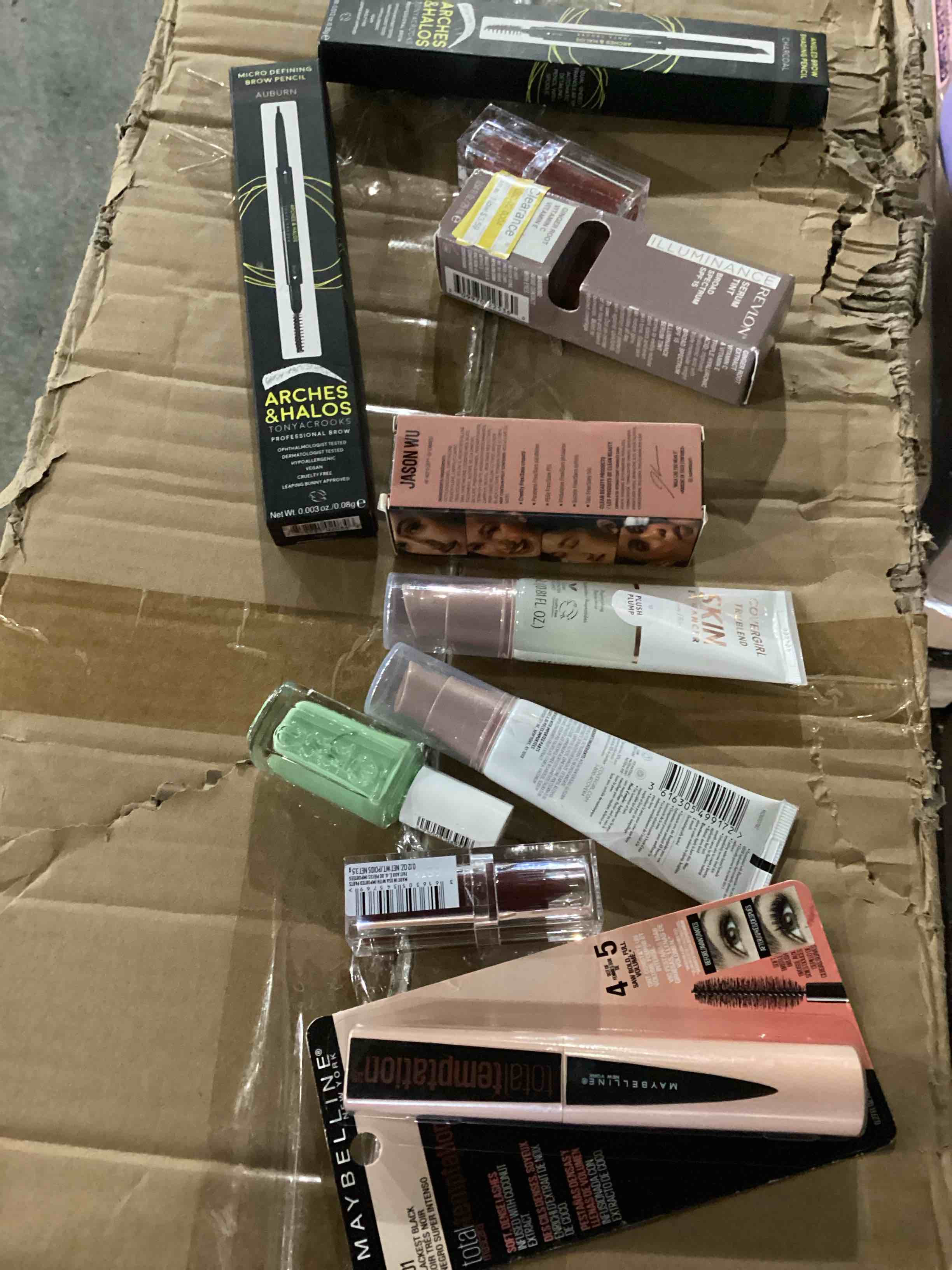 lot of 10 assorted cosmetics