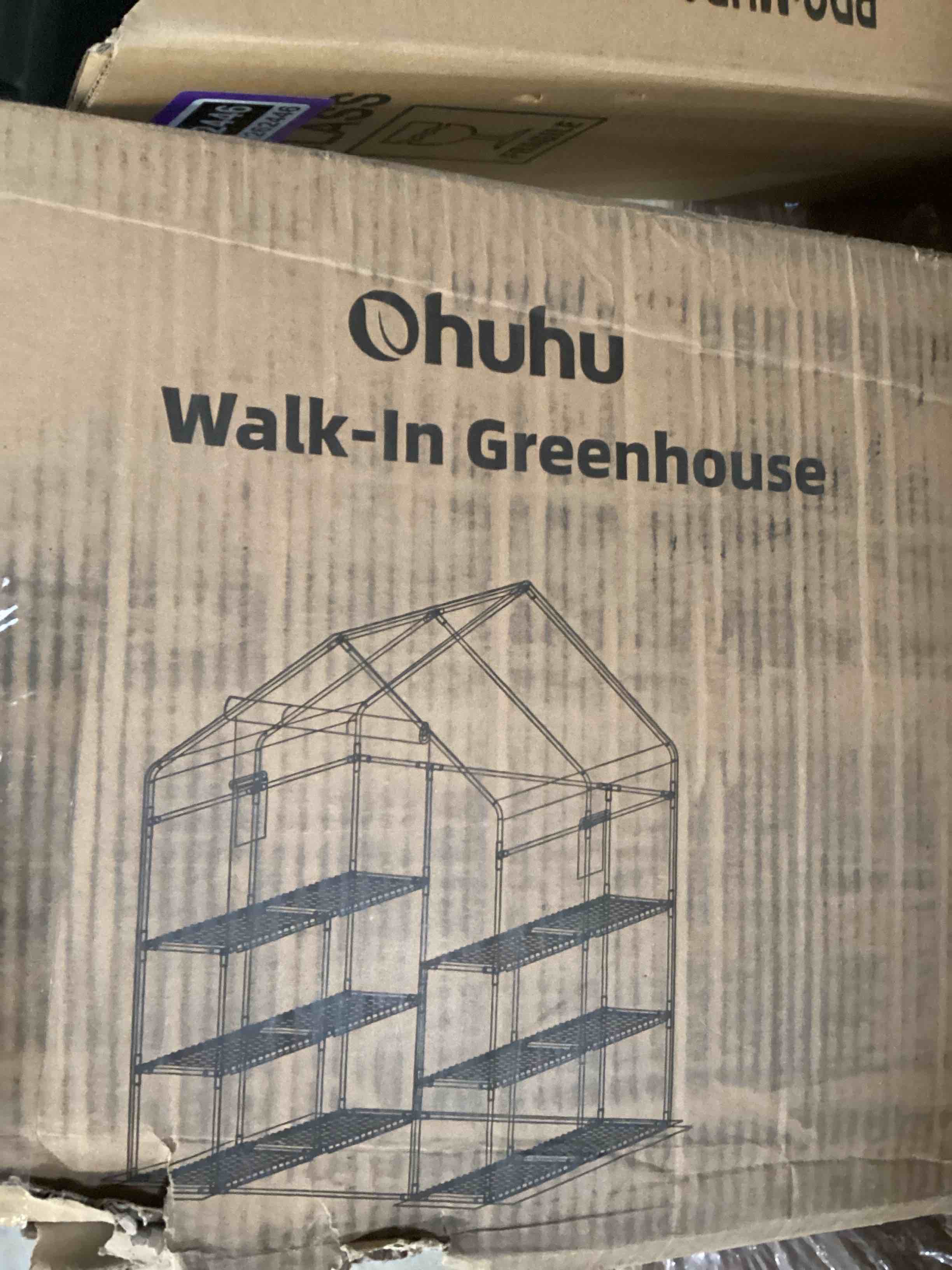Walk-in greenhouse 