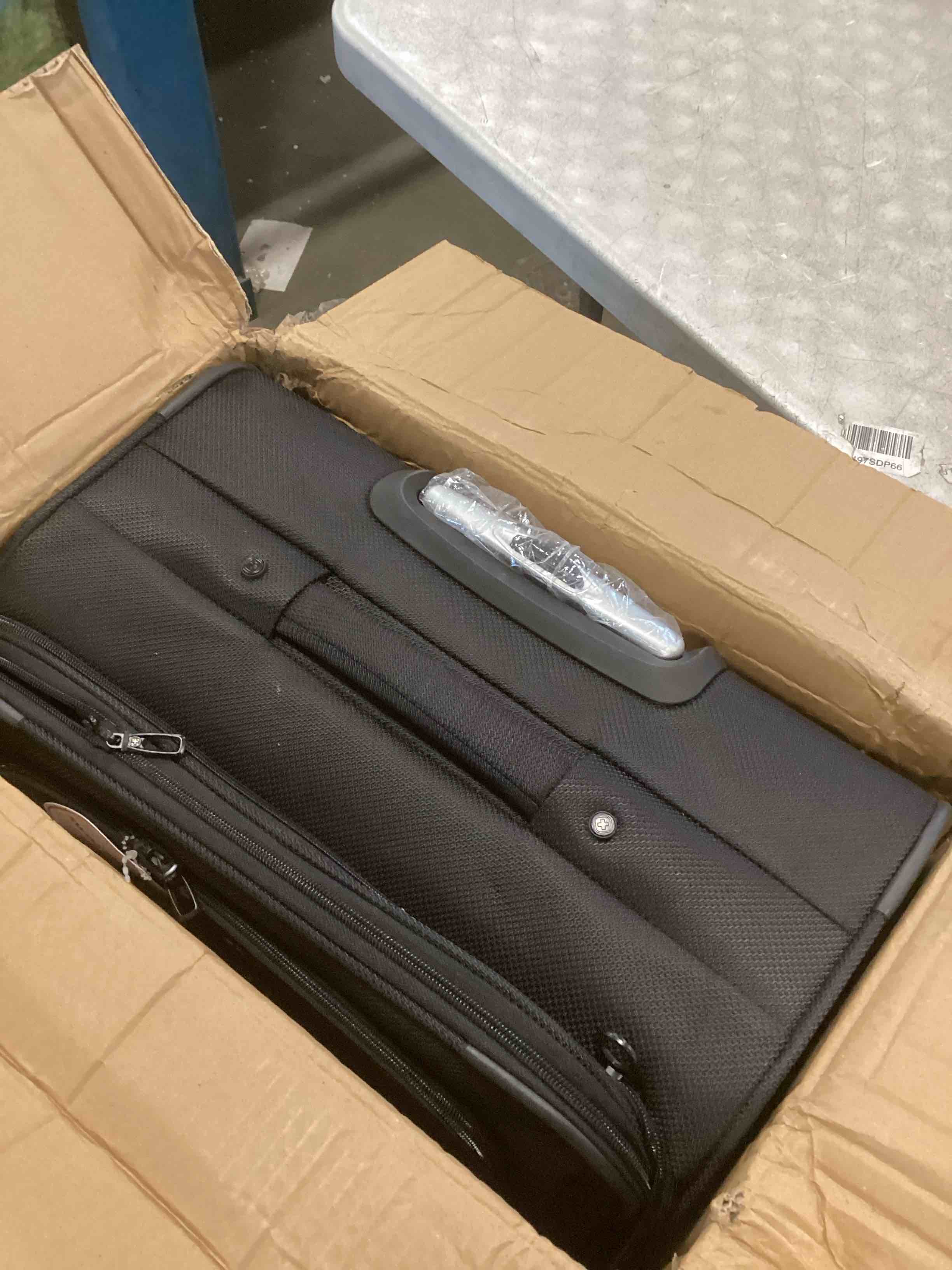 https://s3.amazonaws.com/lotting-images-prod/bidfta/TEA1288802_1741117551663.jpeg