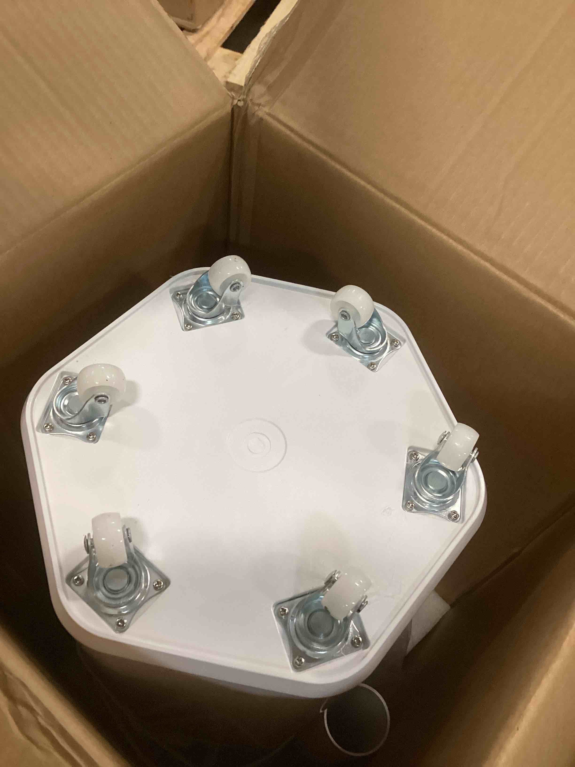 https://s3.amazonaws.com/lotting-images-prod/bidfta/TEA1289706_1741802041927.jpeg