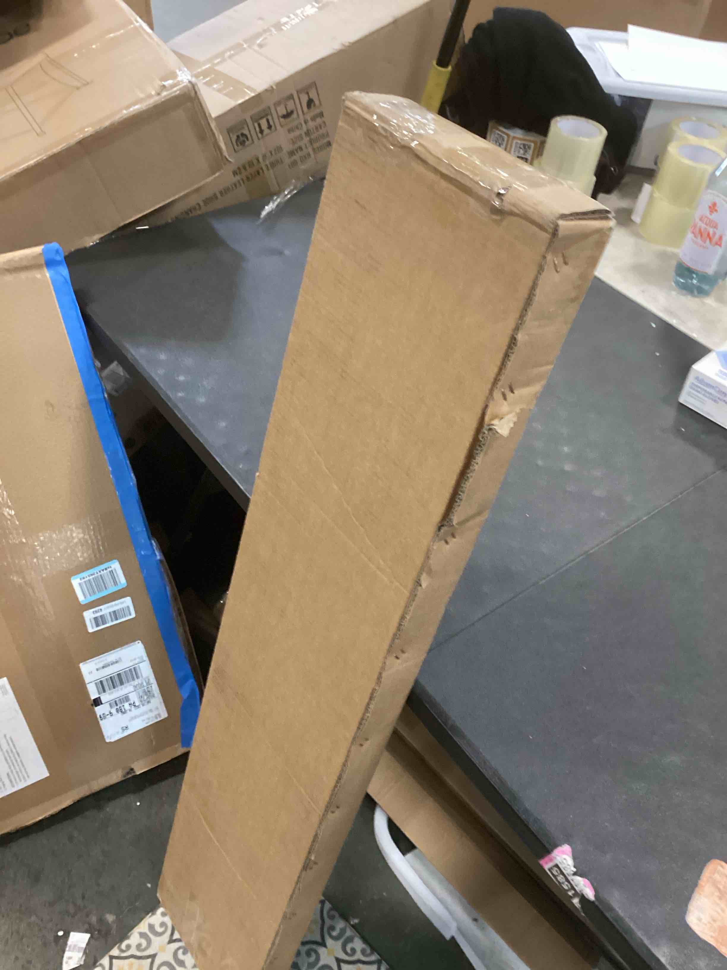 https://s3.amazonaws.com/lotting-images-prod/bidfta/TEA1290040_1741969020912.jpeg